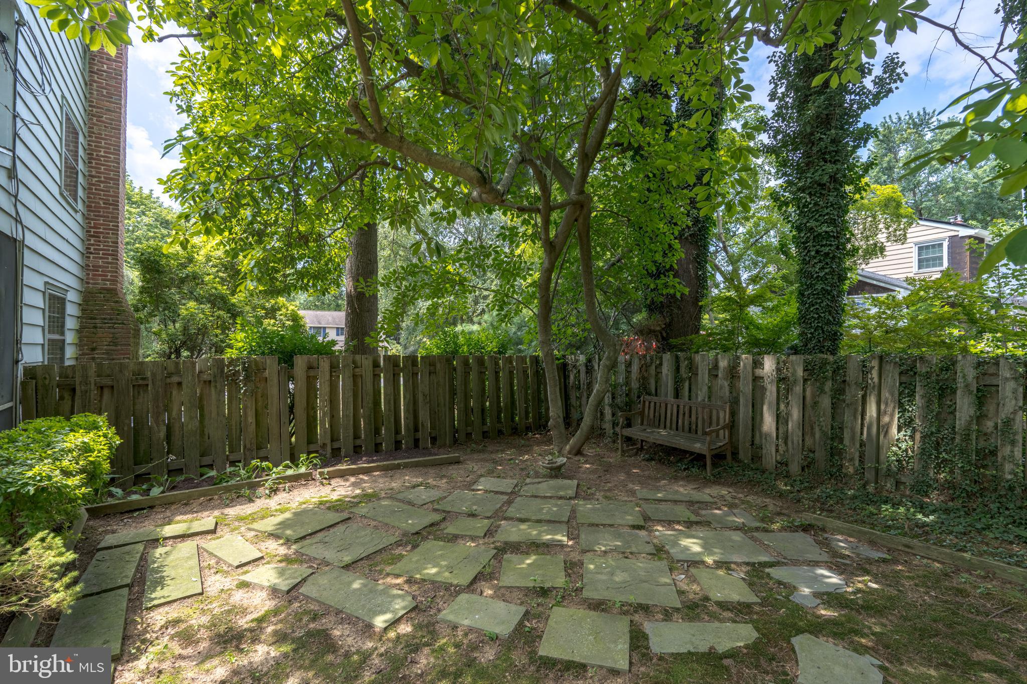 1133 WINDSOR DRIVE
