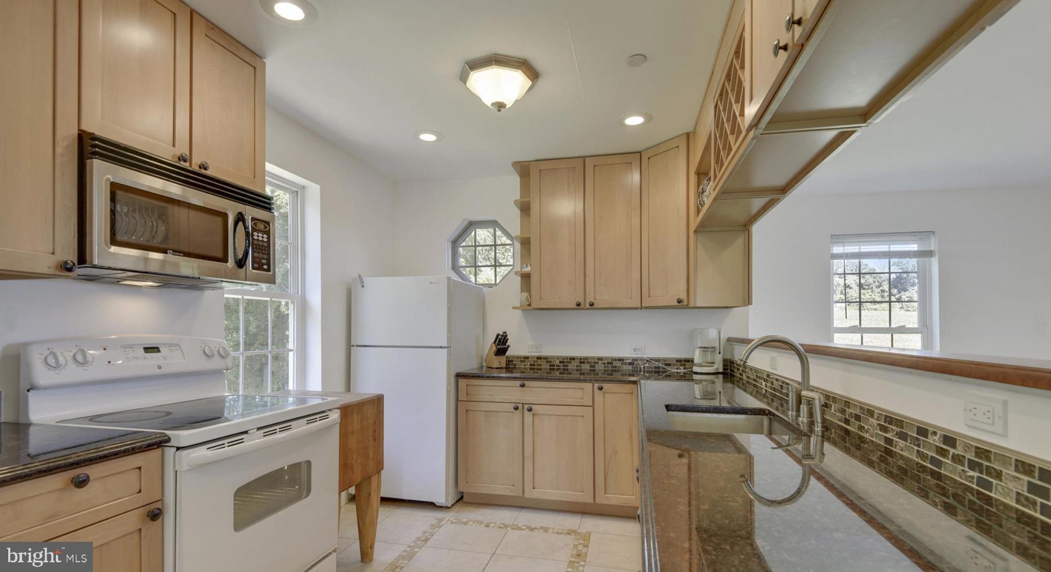 DAMASCUS OUTSIDE - Residential