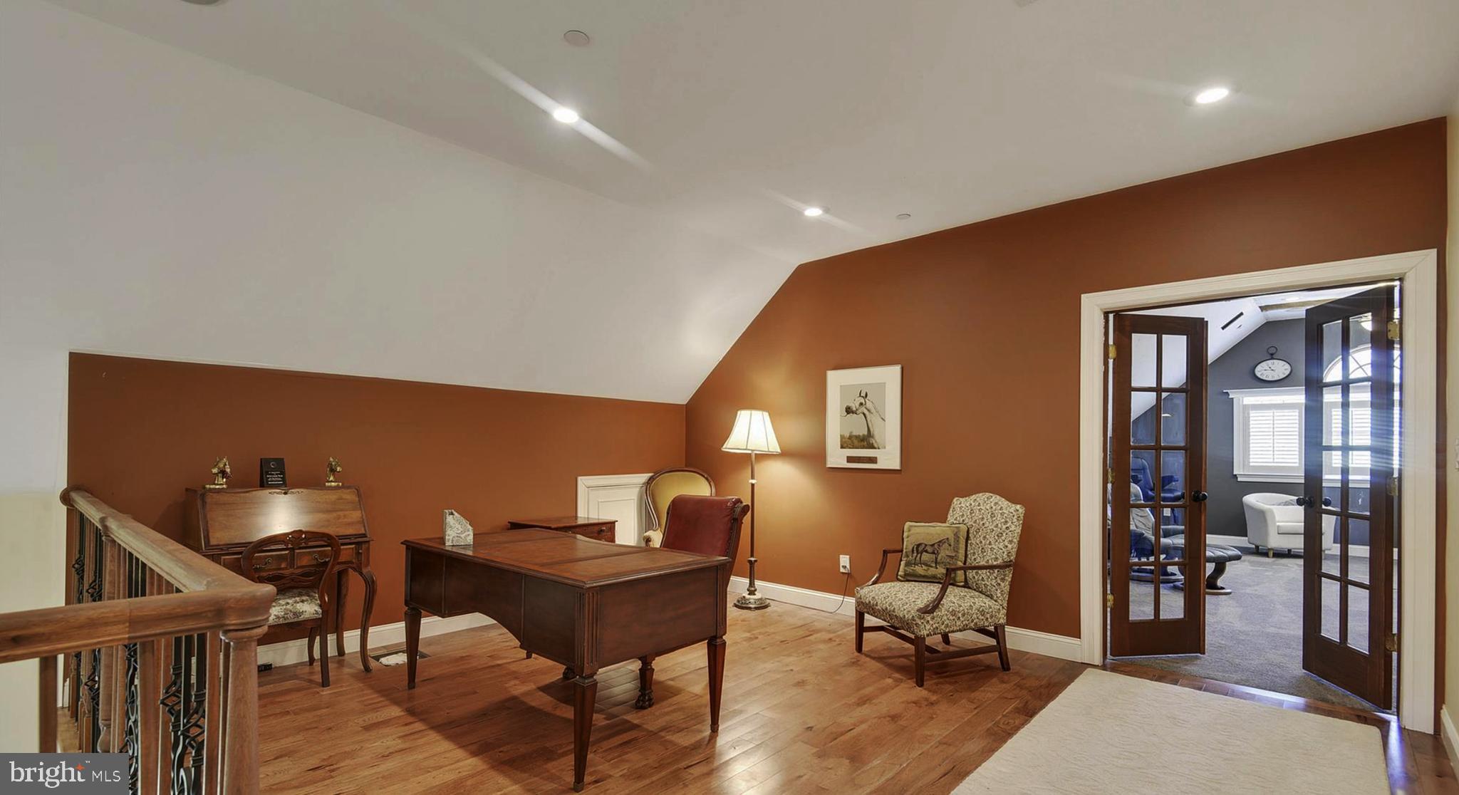 DAMASCUS OUTSIDE - Residential