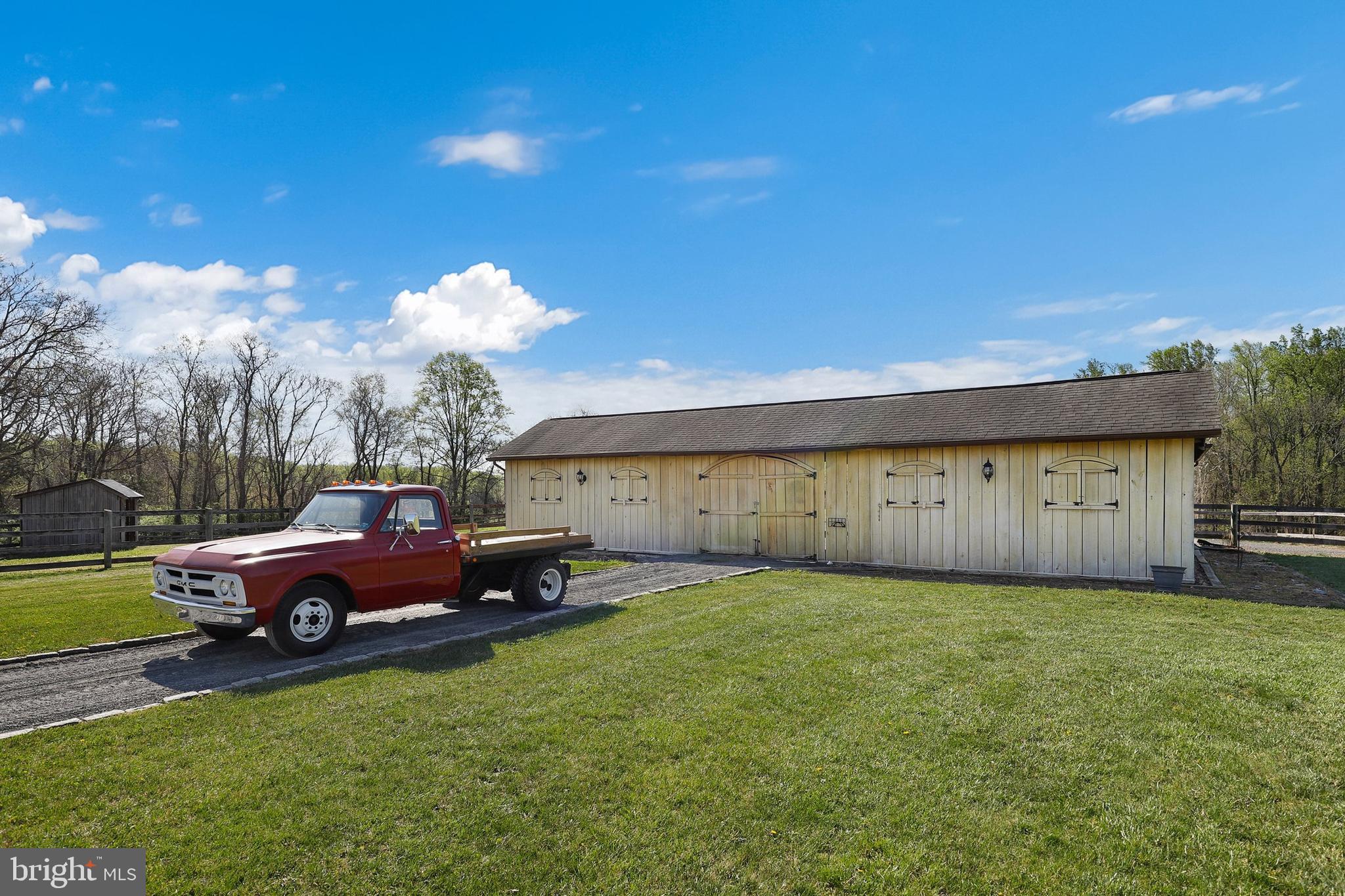 DAMASCUS OUTSIDE - Residential