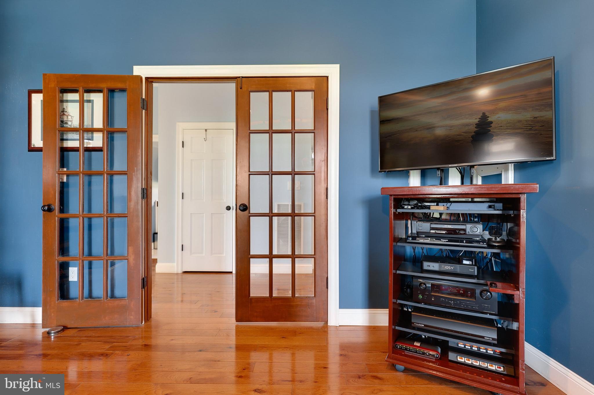 DAMASCUS OUTSIDE - Residential