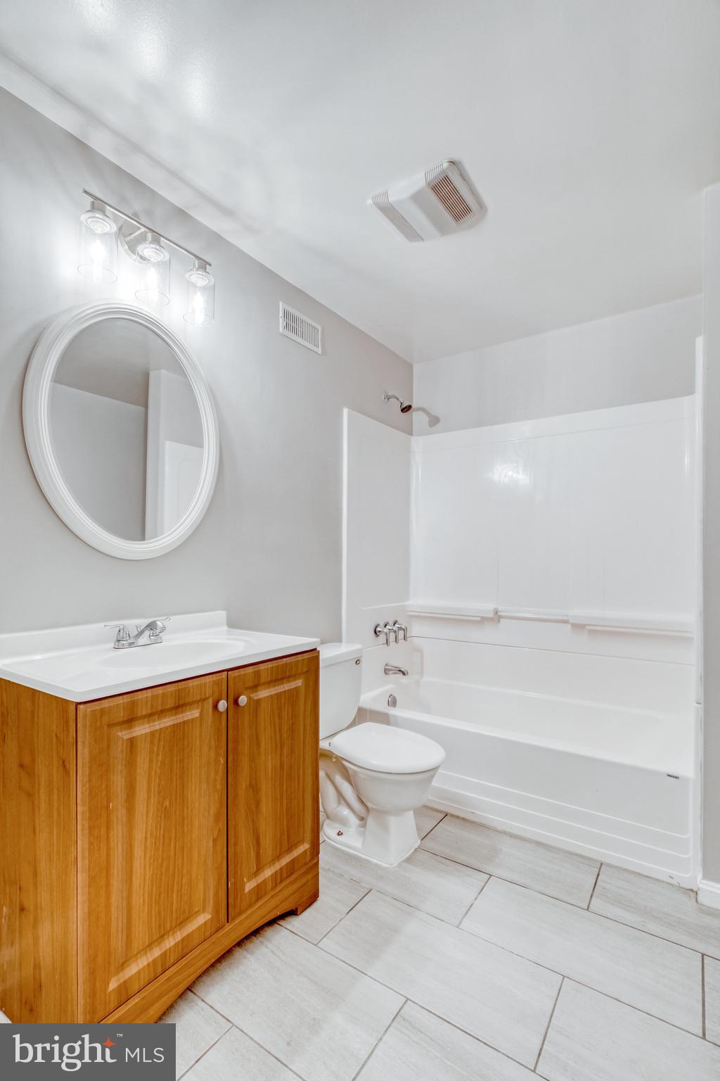 COUNTRYSIDE - Residential