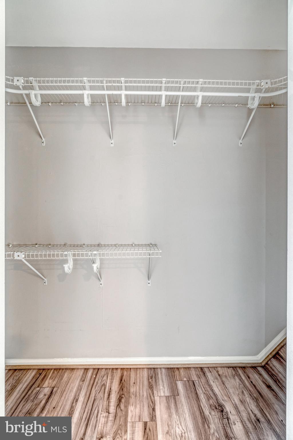 COUNTRYSIDE - Residential