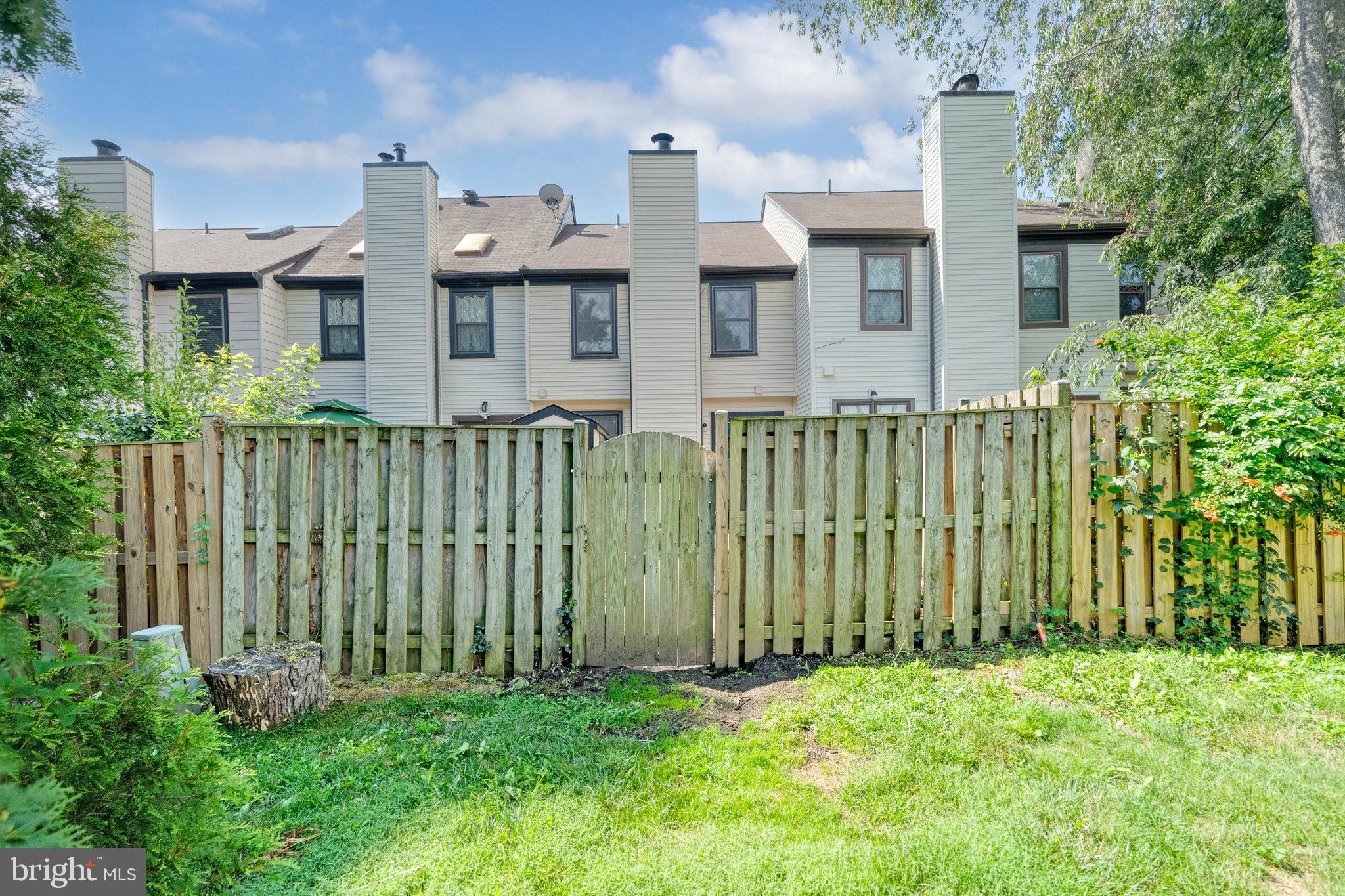 COUNTRYSIDE - Residential