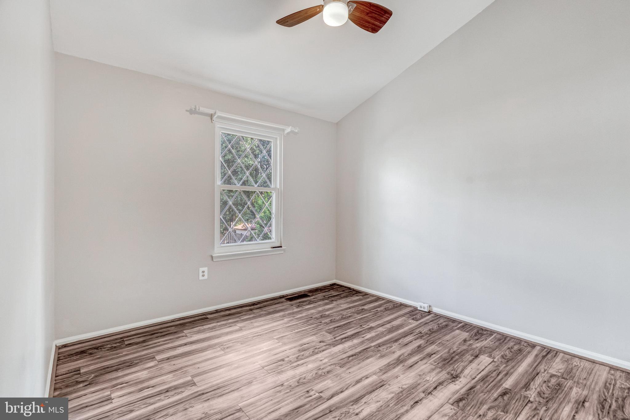 COUNTRYSIDE - Residential