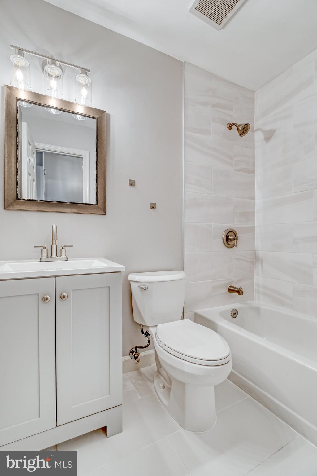 COUNTRYSIDE - Residential