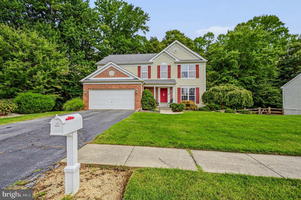 Photo of 1 Woodland Run Drive, NEWARK, DE 19702 (MLS # DENC2109730)