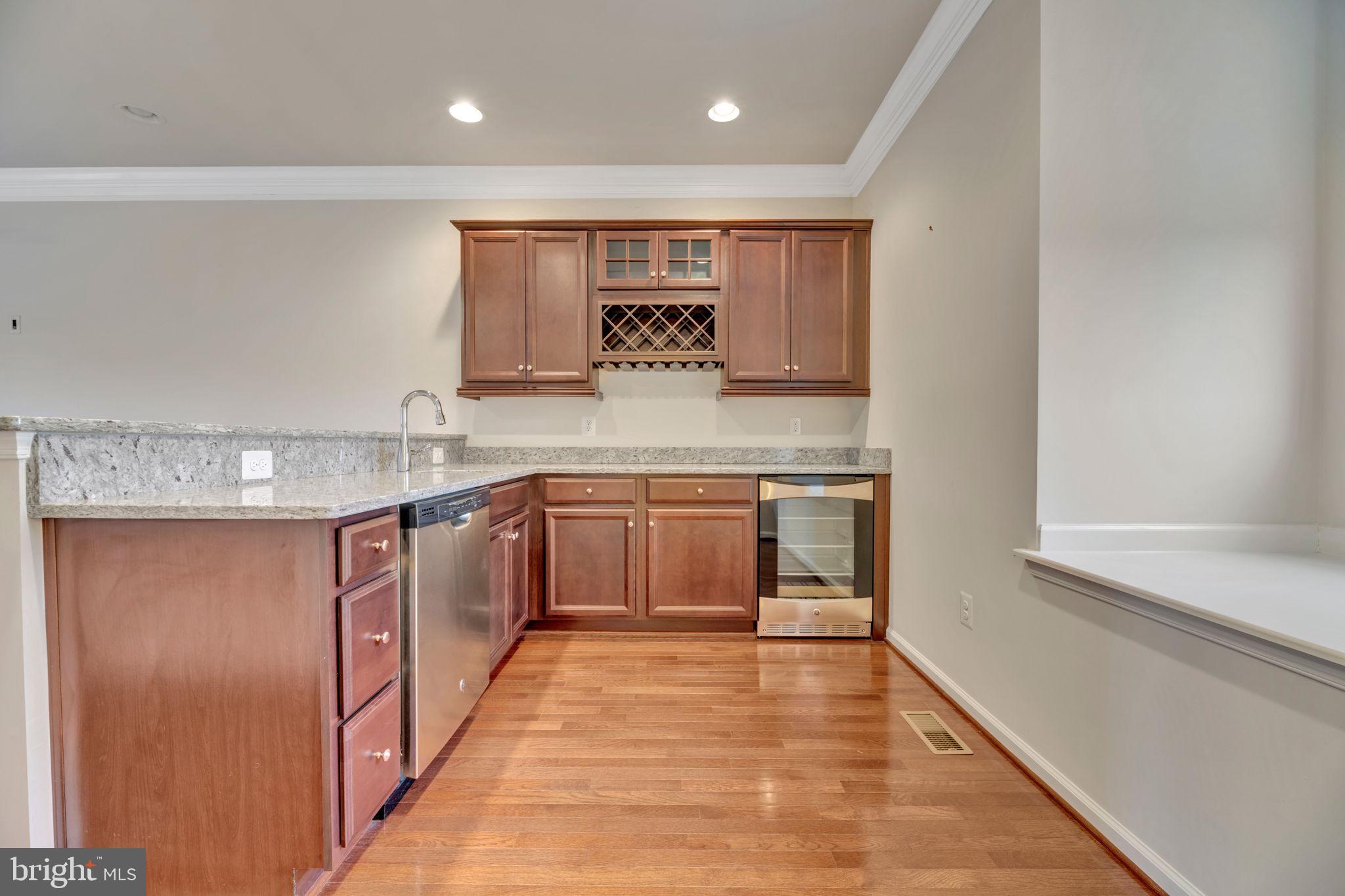 POTOMAC OVERLOOK CONDO - Residential Lease