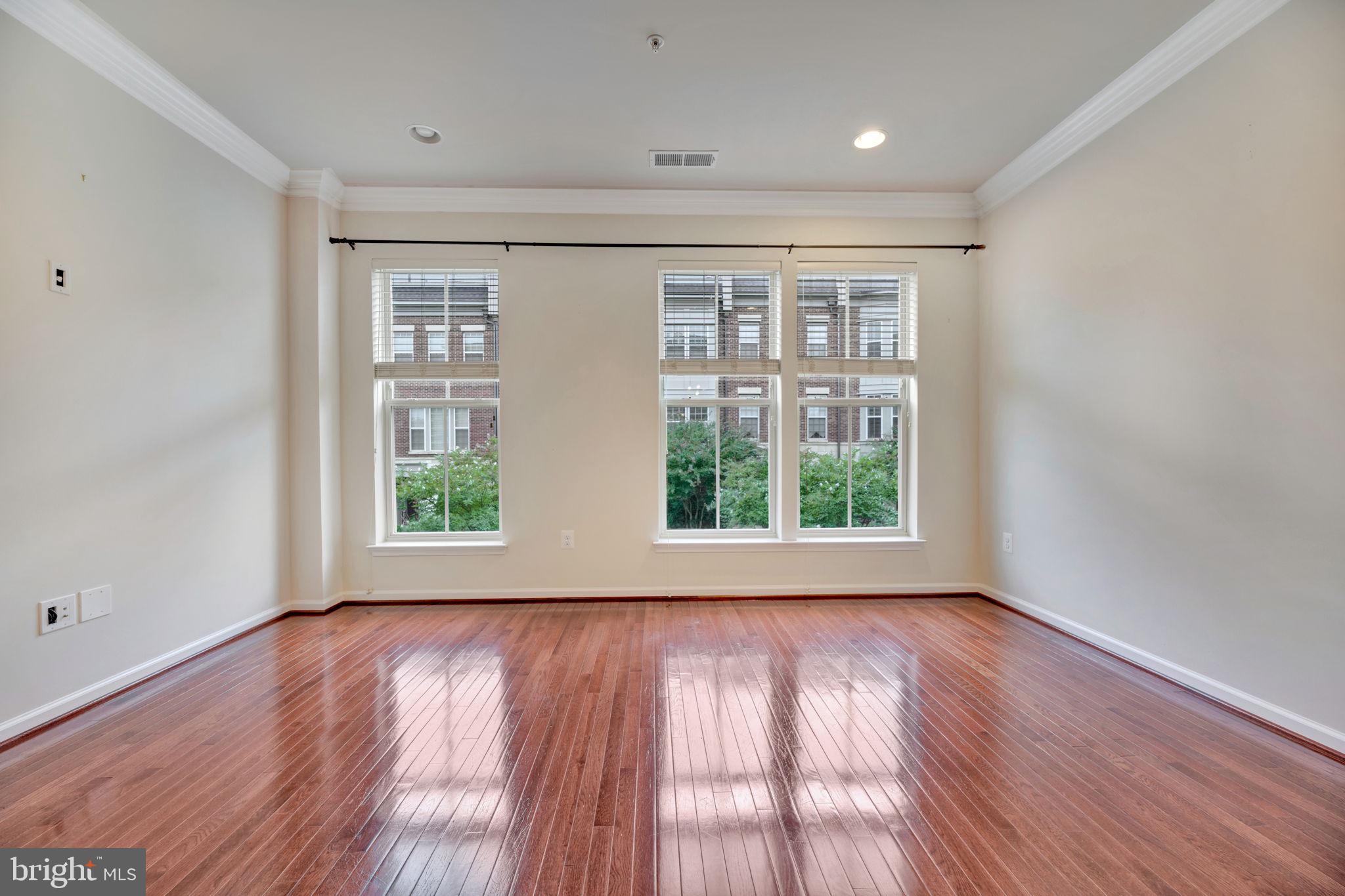 POTOMAC OVERLOOK CONDO - Residential Lease