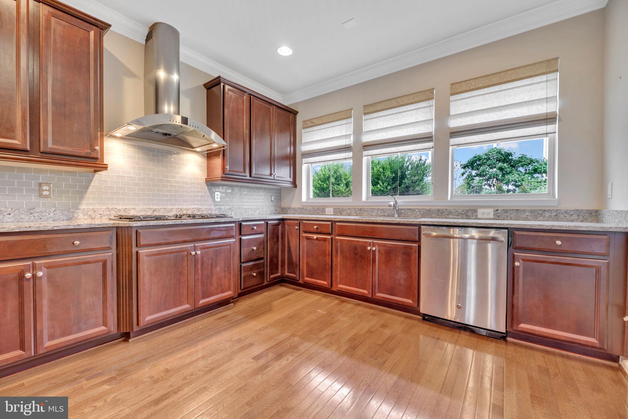 POTOMAC OVERLOOK CONDO - Residential Lease