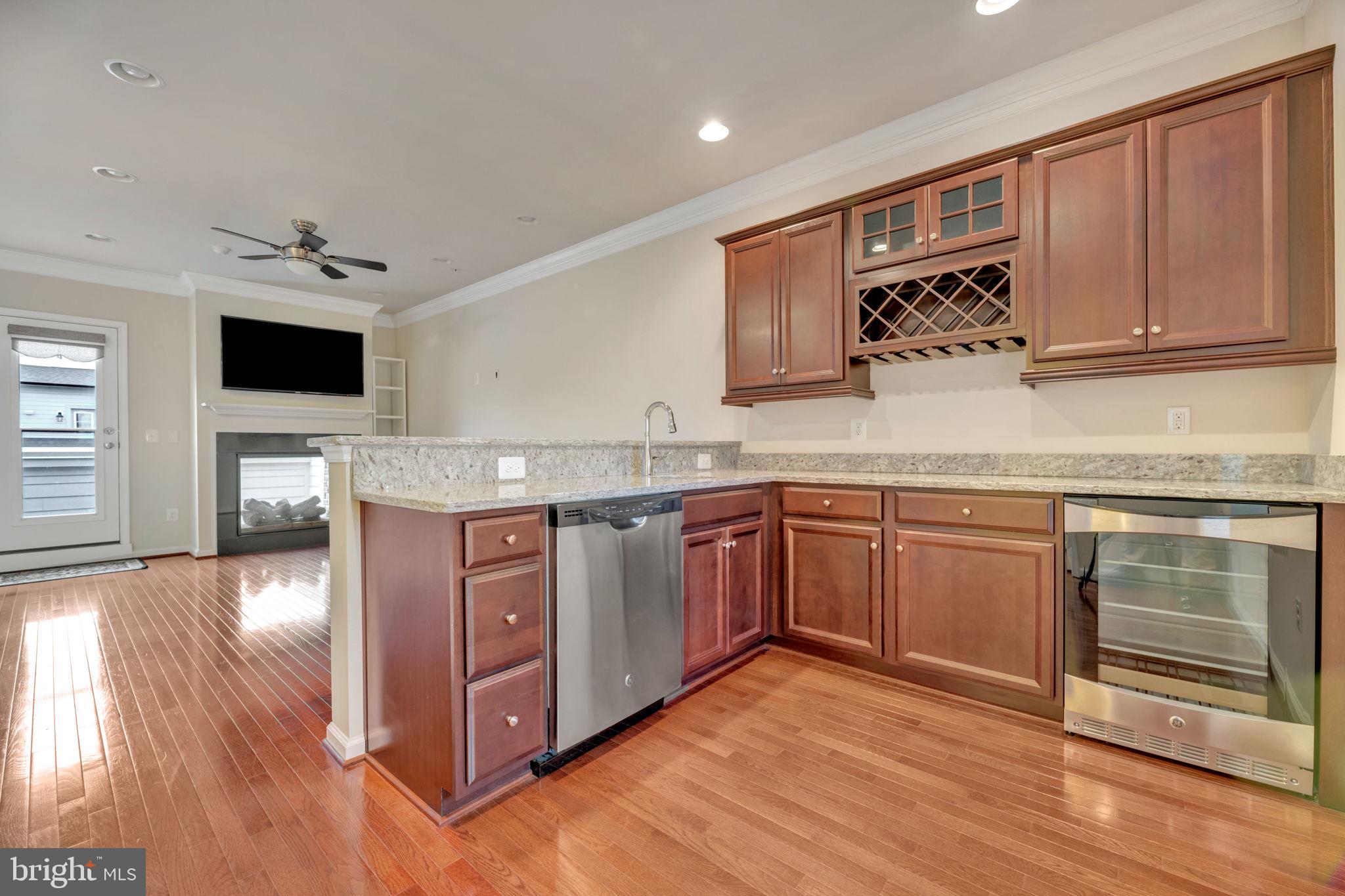 POTOMAC OVERLOOK CONDO - Residential Lease