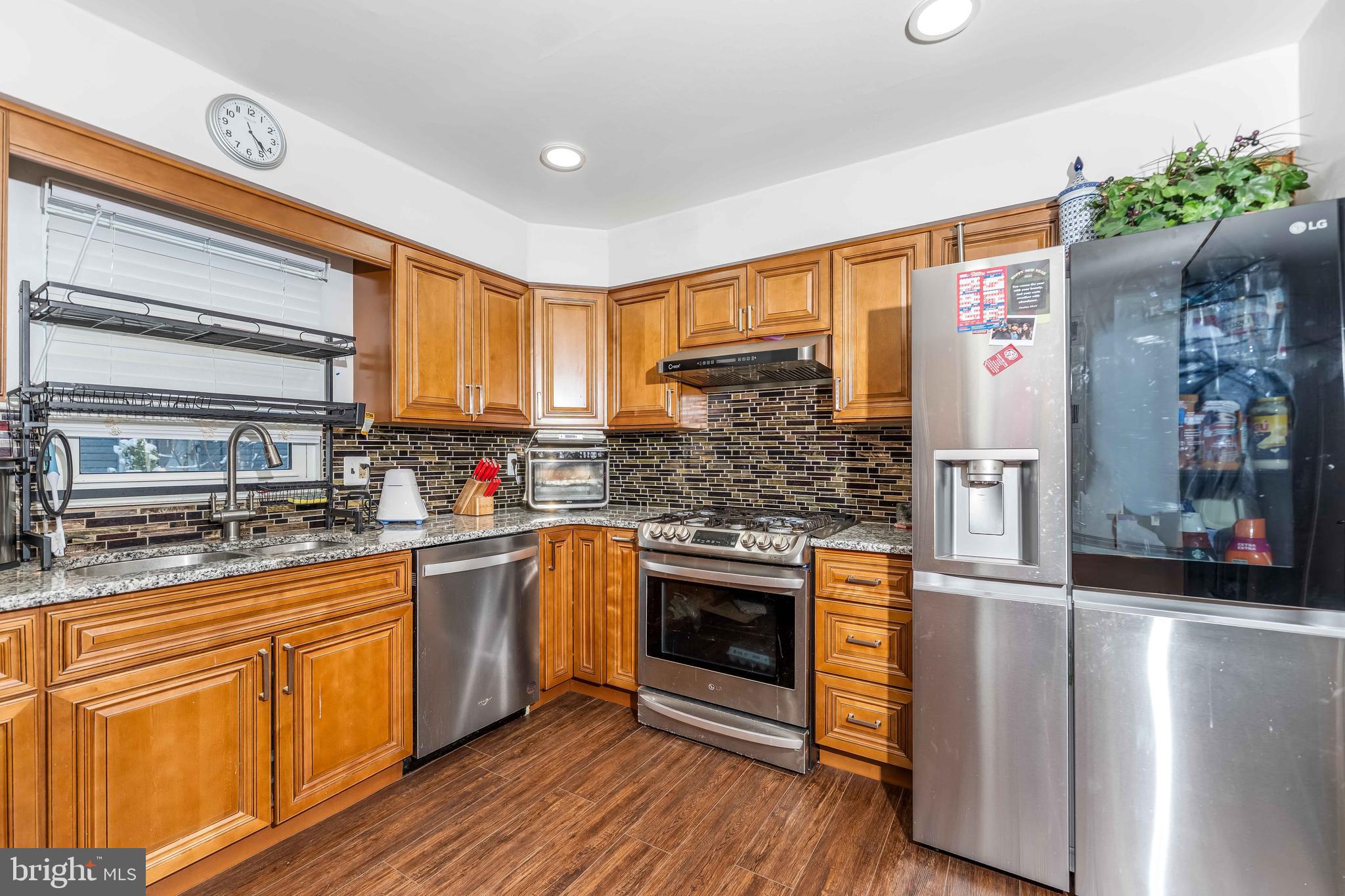 PHILADELPHIA (NORTHEAST) - Residential