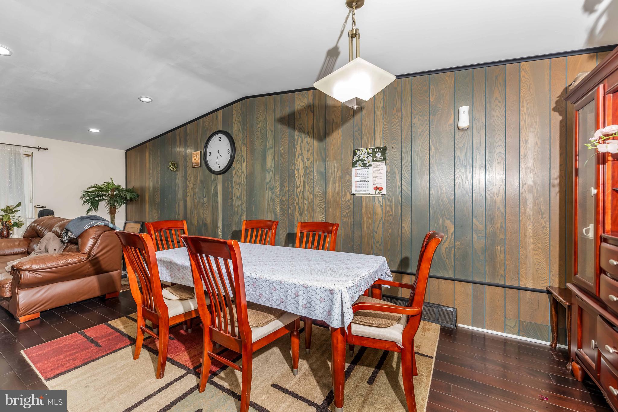 PHILADELPHIA (NORTHEAST) - Residential