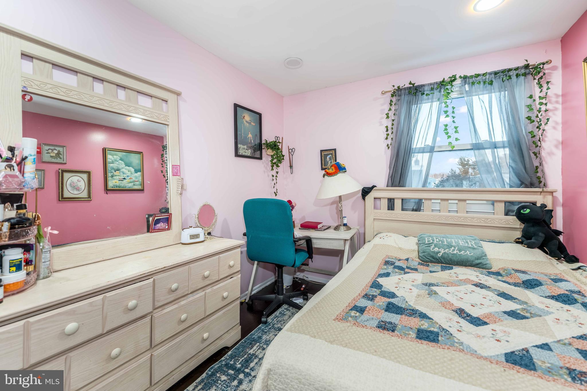 PHILADELPHIA (NORTHEAST) - Residential