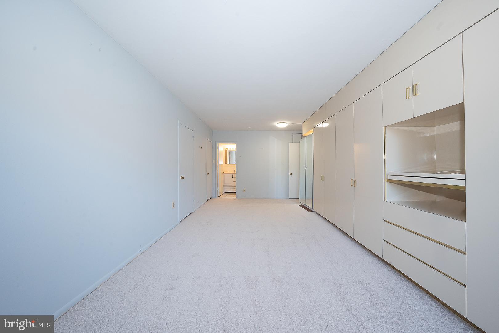 TRIANON - Residential