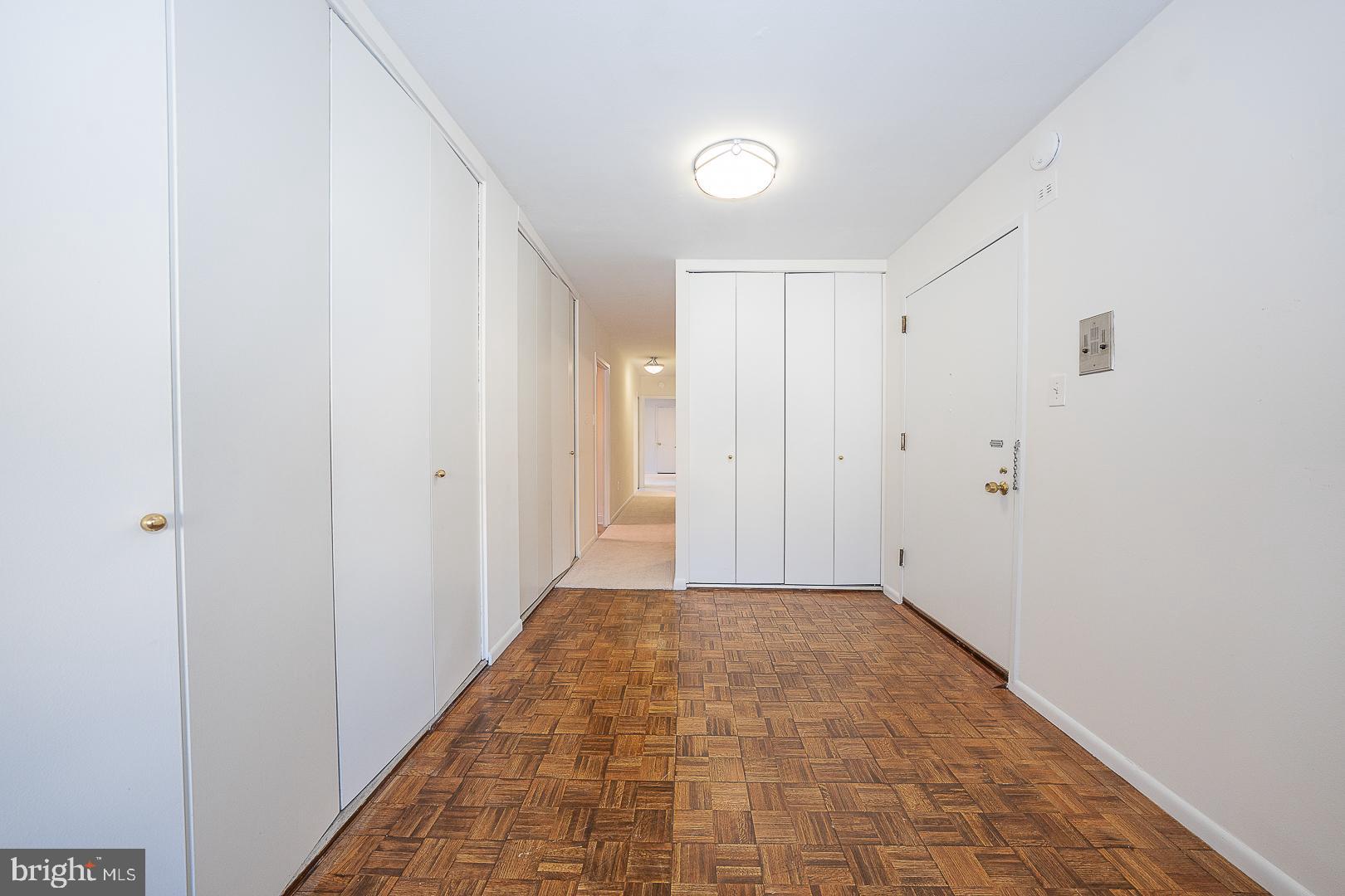 TRIANON - Residential