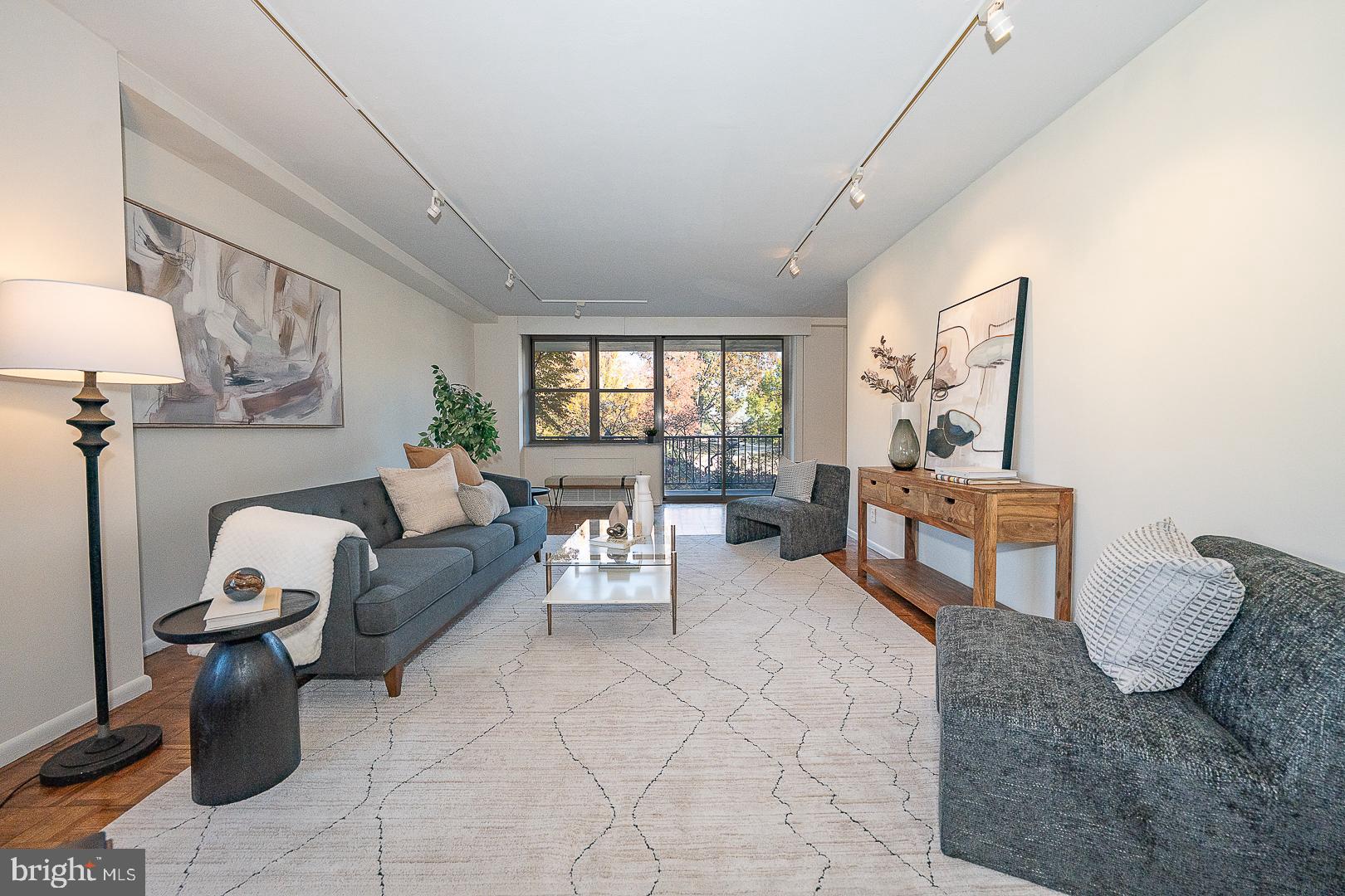 TRIANON - Residential