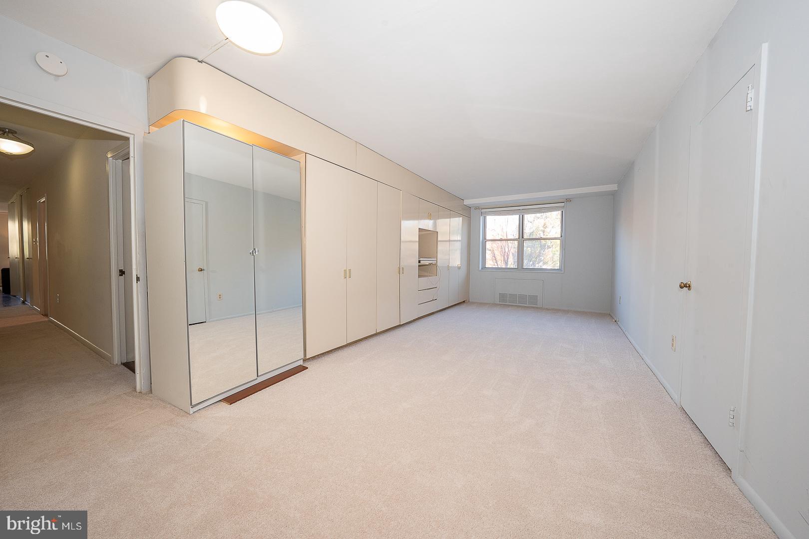 TRIANON - Residential