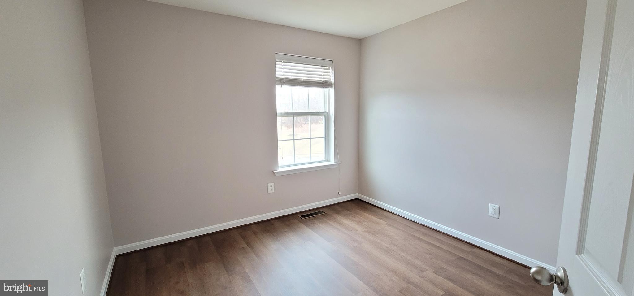 ROCKLAND AT ROGERS - Residential Lease