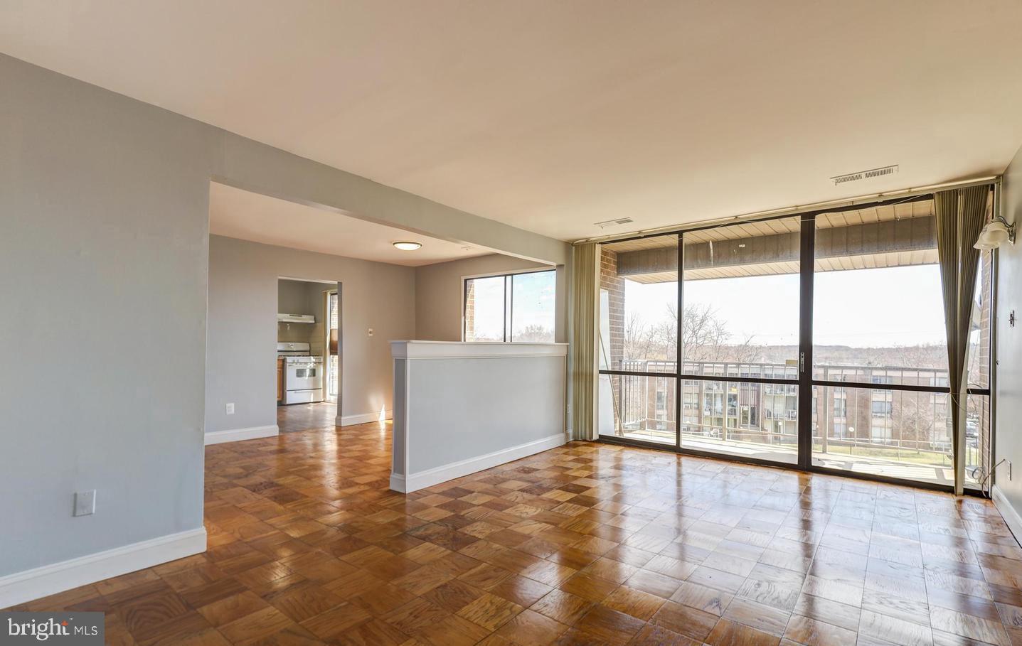 BEDFORD TOWNE CONDO - Residential