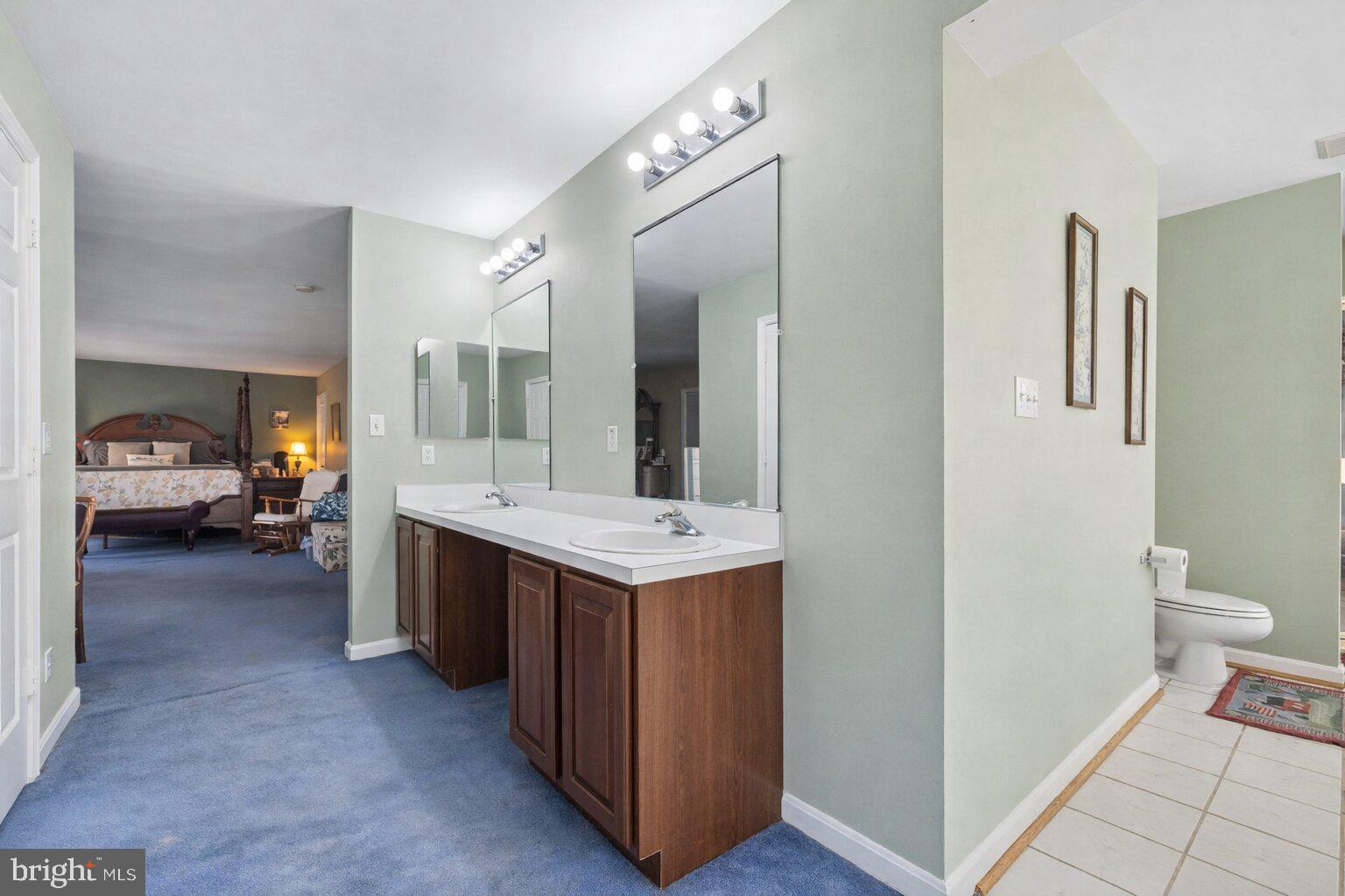 NEAR CLIFTON - Residential