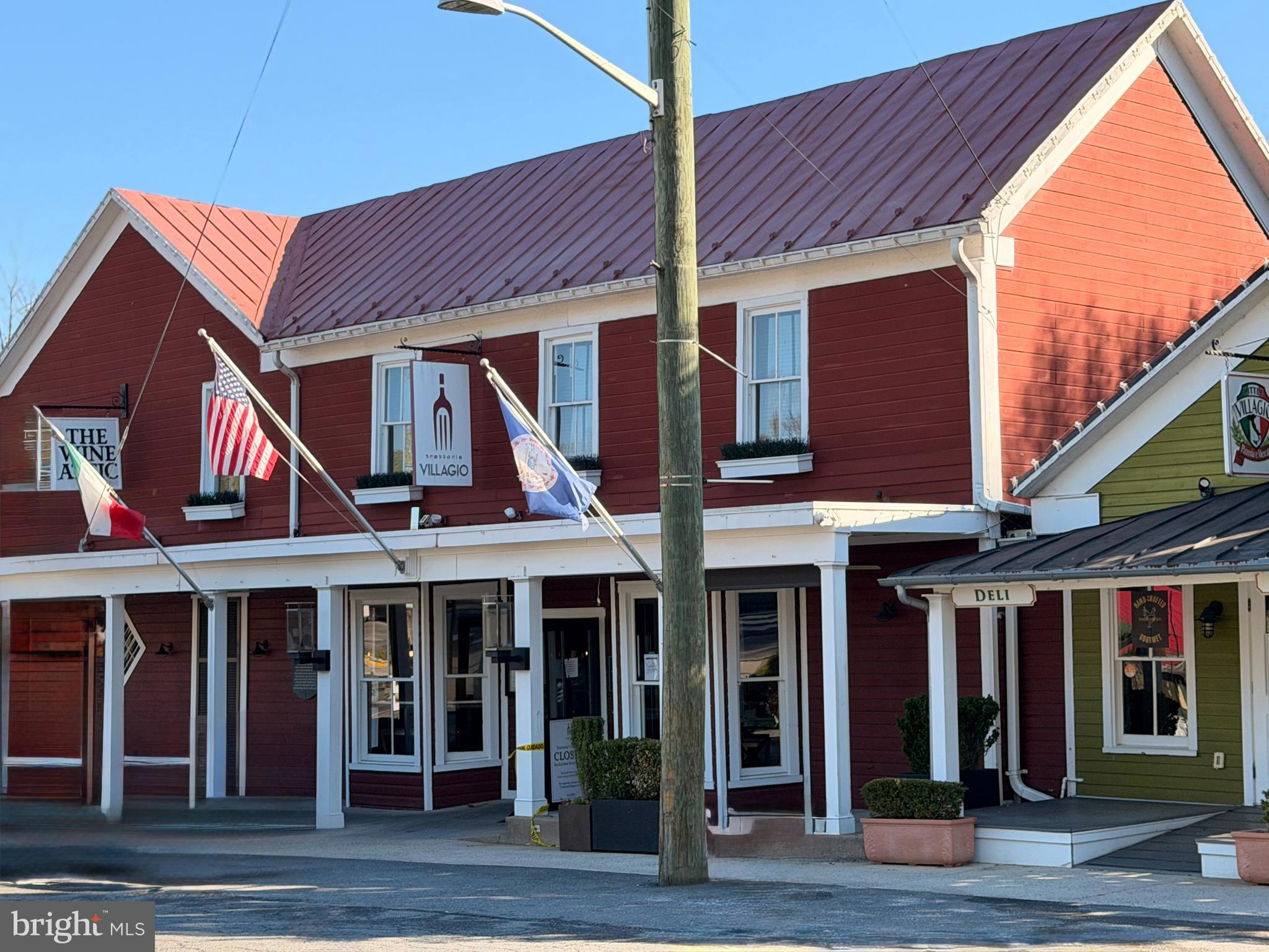 NEAR CLIFTON - Residential