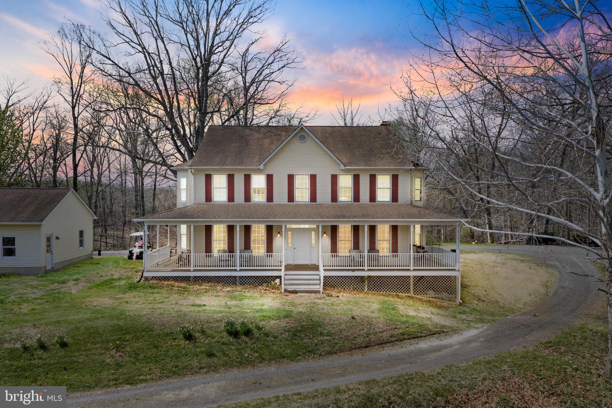 NEAR CLIFTON - Residential