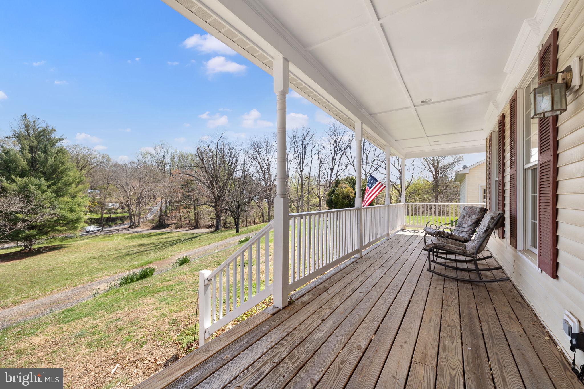 NEAR CLIFTON - Residential