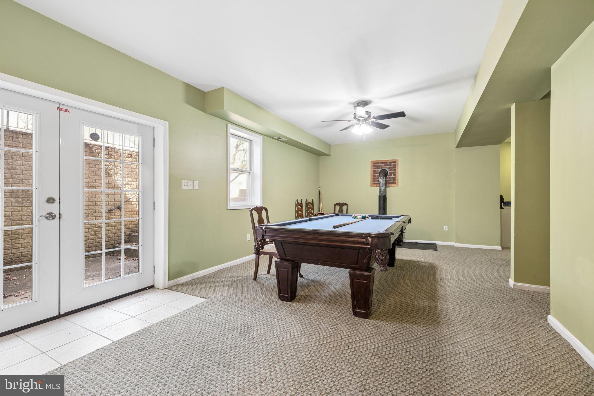 NEAR CLIFTON - Residential