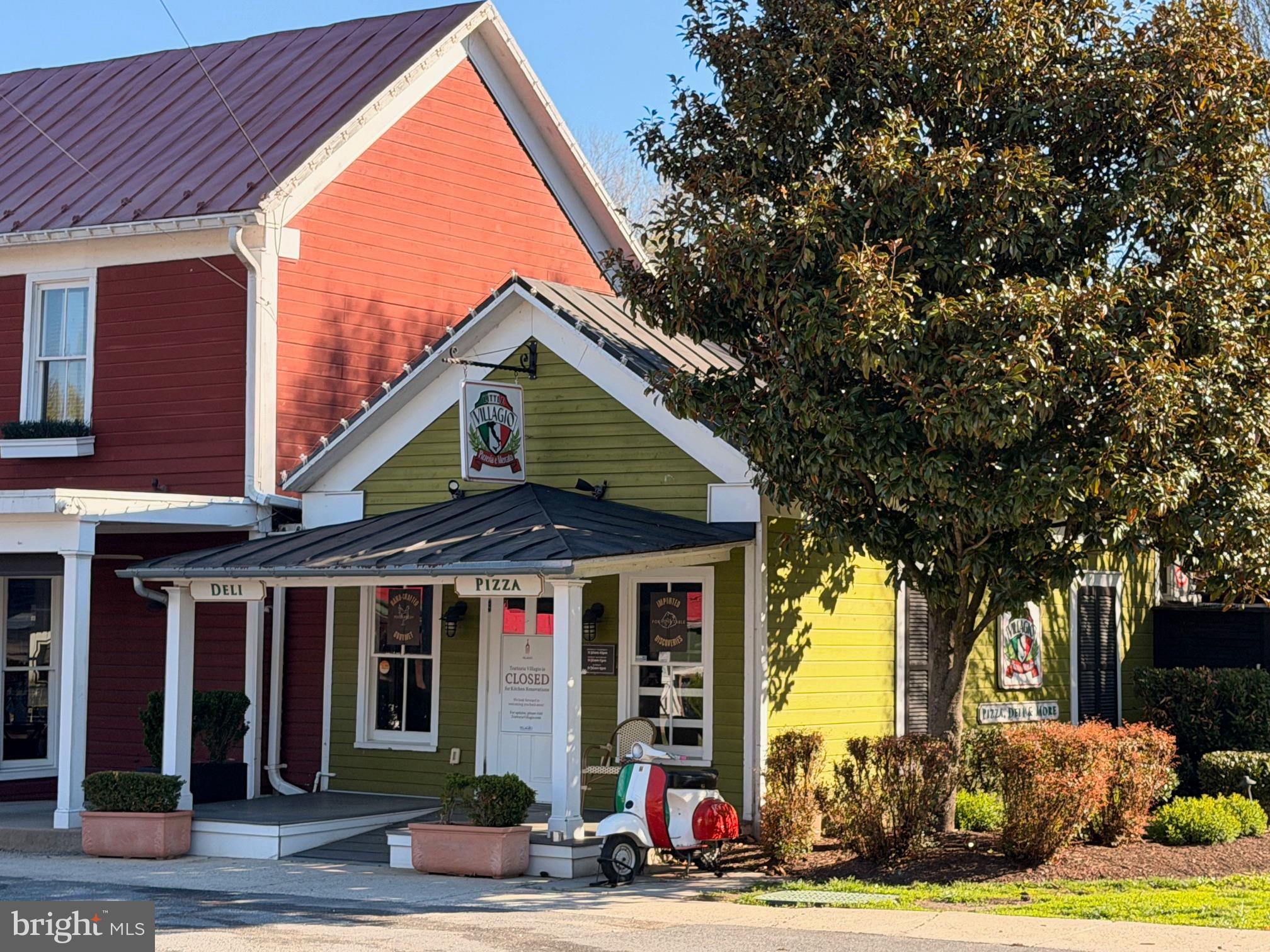 NEAR CLIFTON - Residential