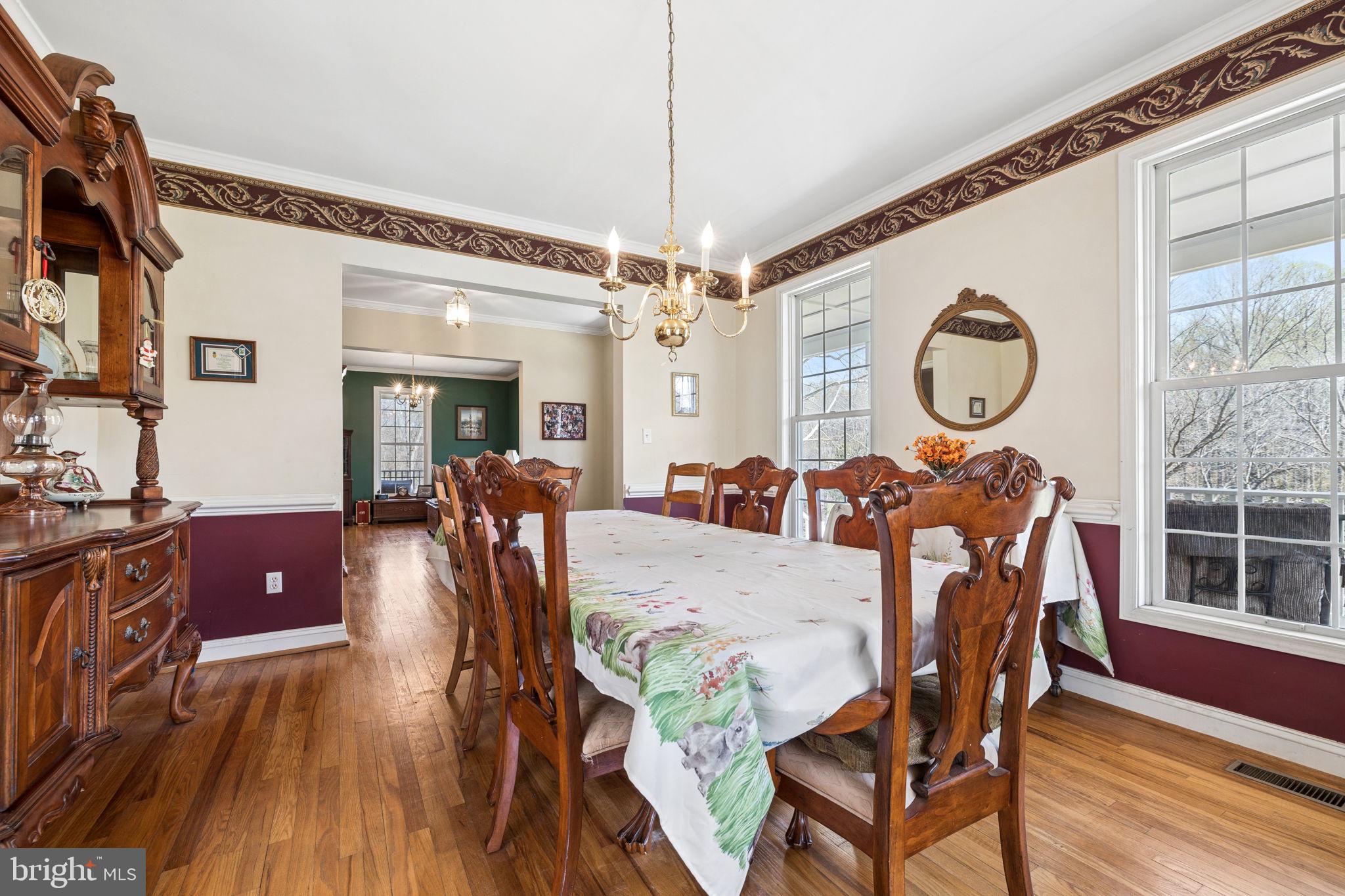 NEAR CLIFTON - Residential