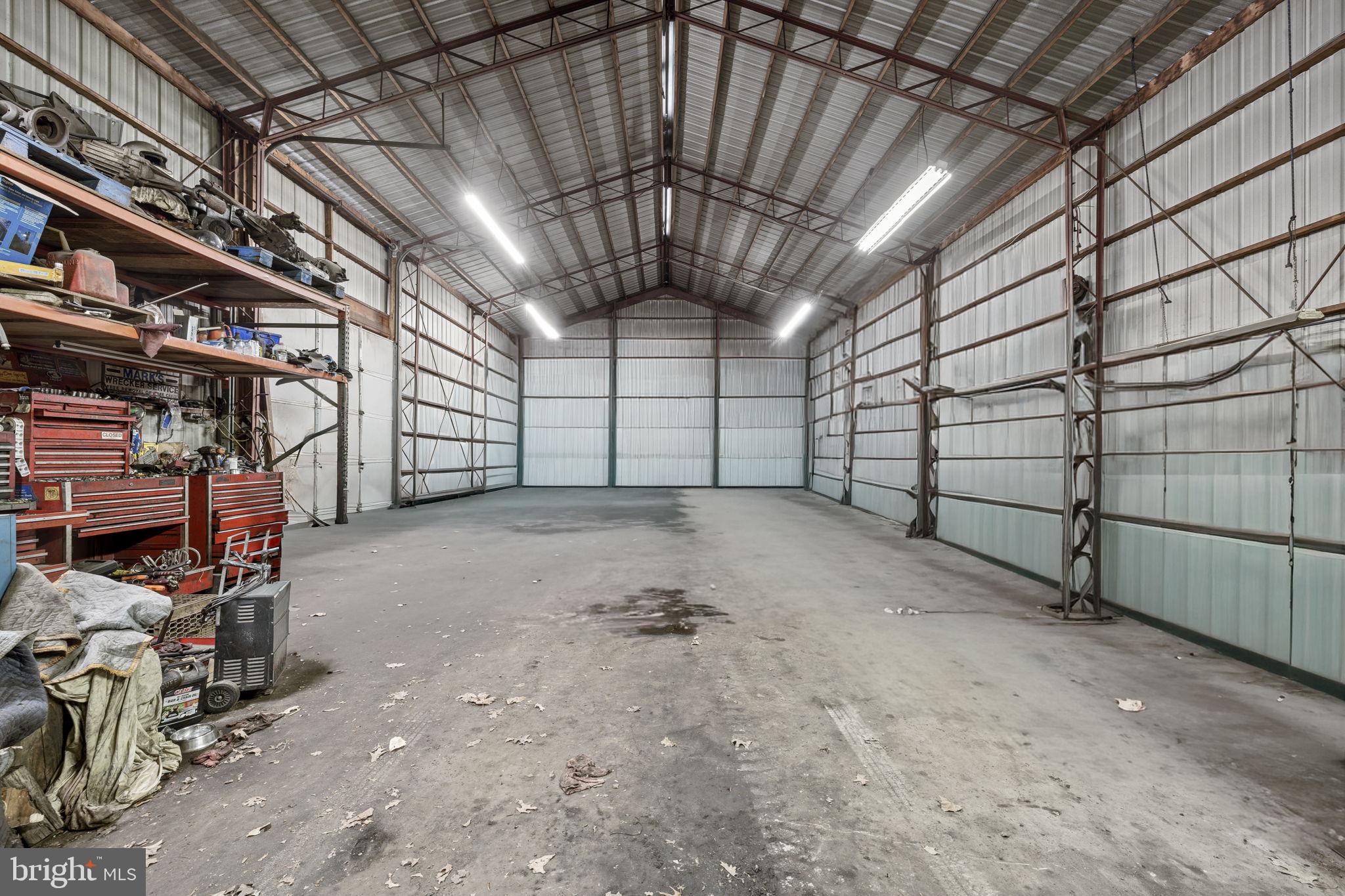 NEAR CLIFTON - Residential