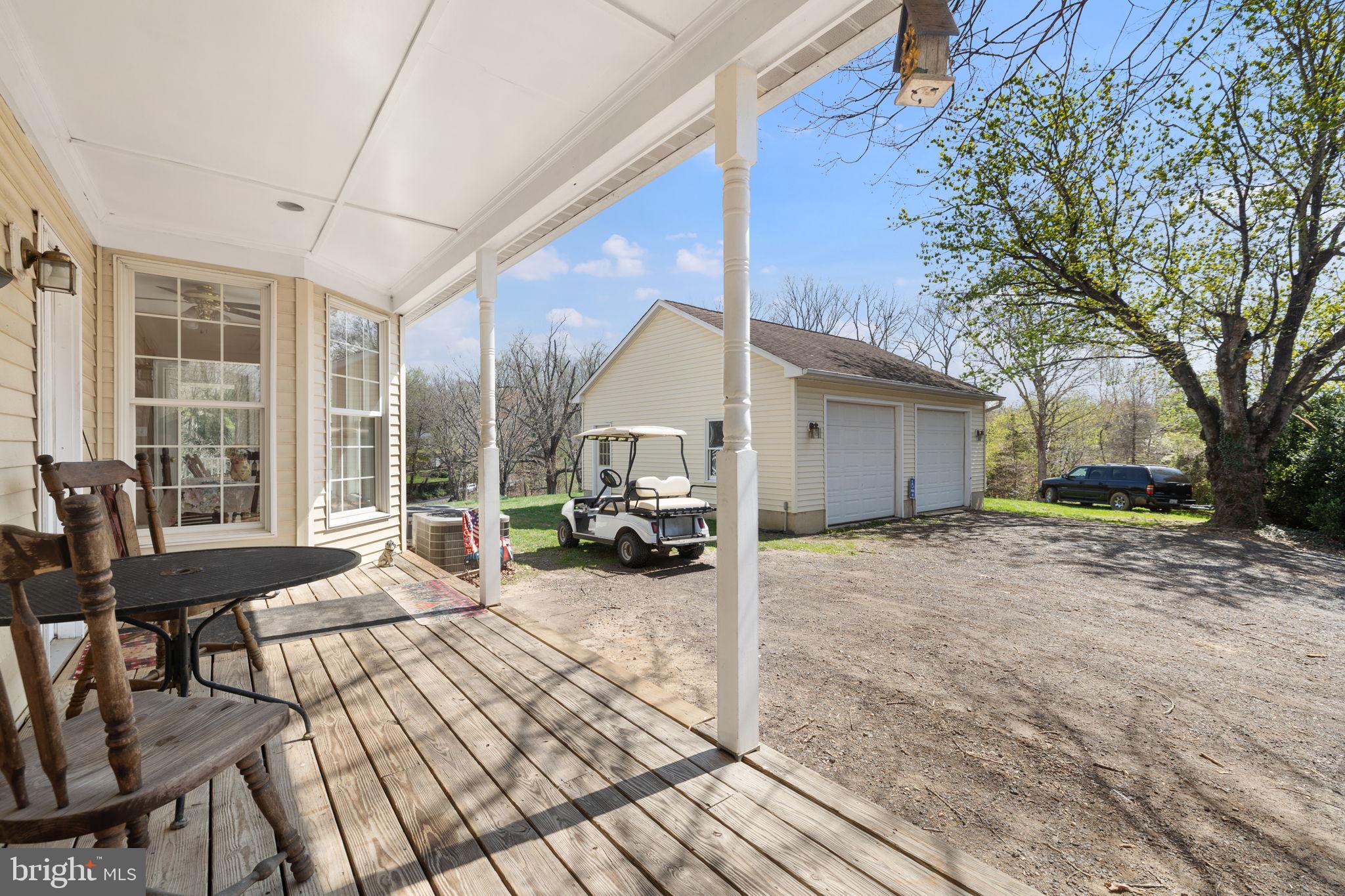 NEAR CLIFTON - Residential