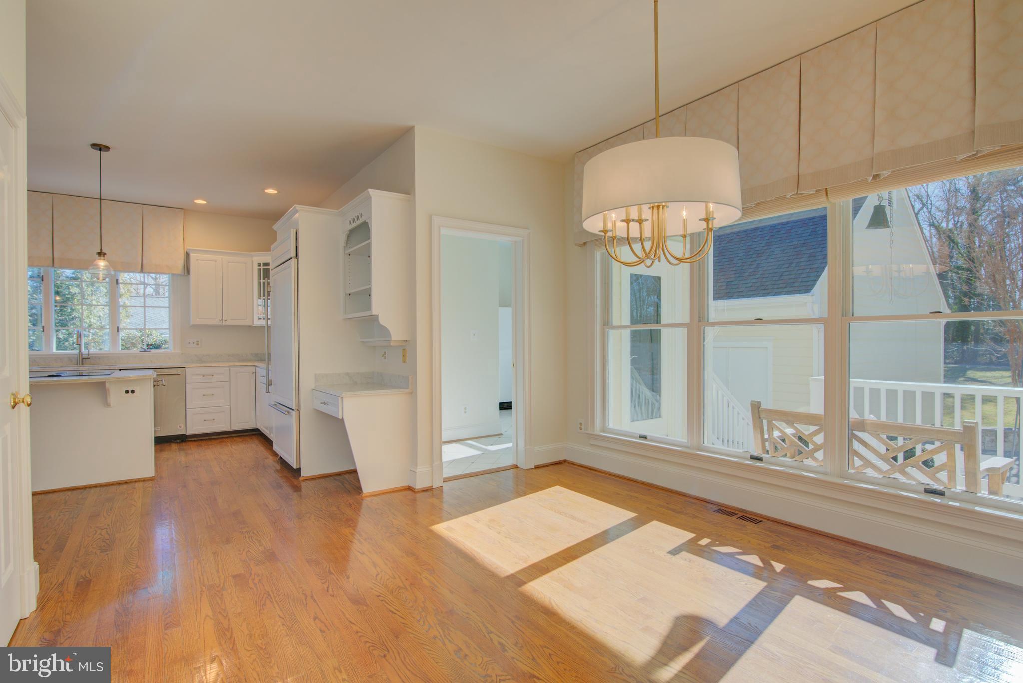 HALLOWING POINT RIVER ESTATES - Residential