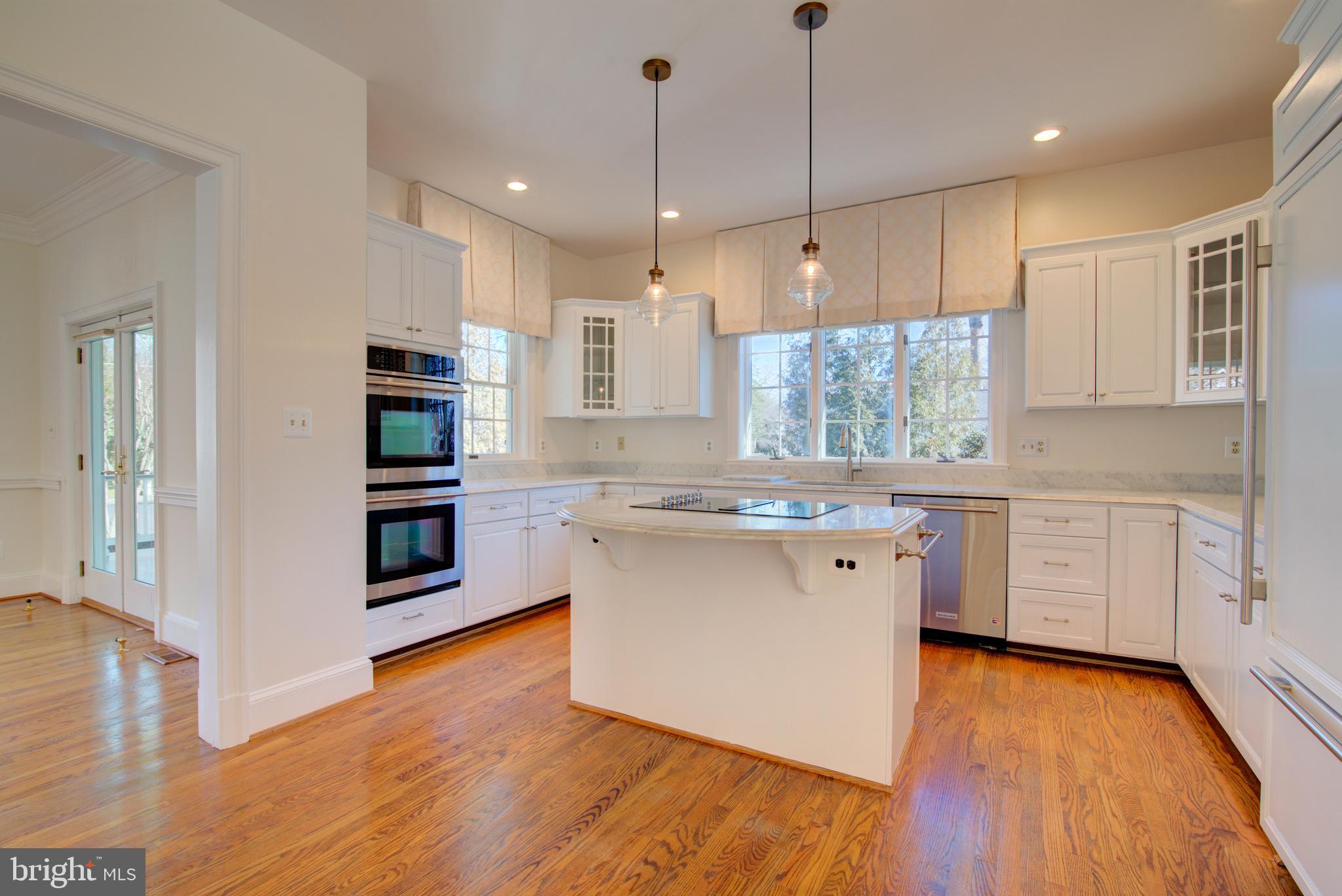 HALLOWING POINT RIVER ESTATES - Residential