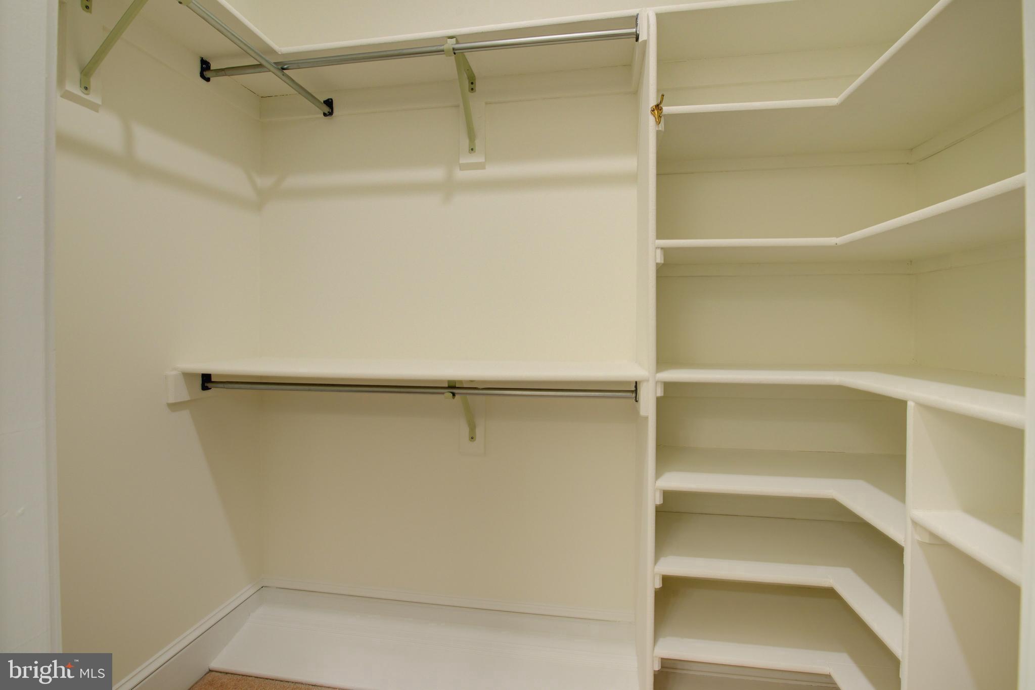 HALLOWING POINT RIVER ESTATES - Residential