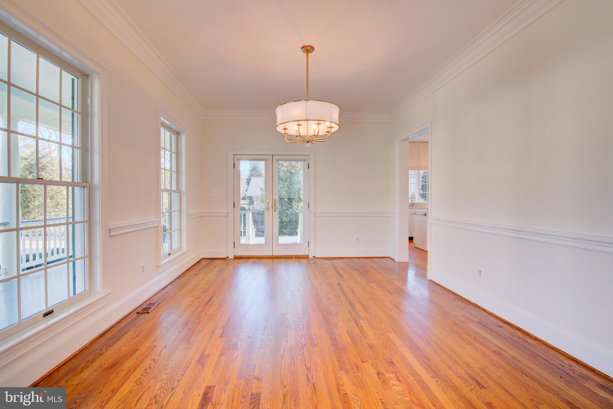 HALLOWING POINT RIVER ESTATES - Residential