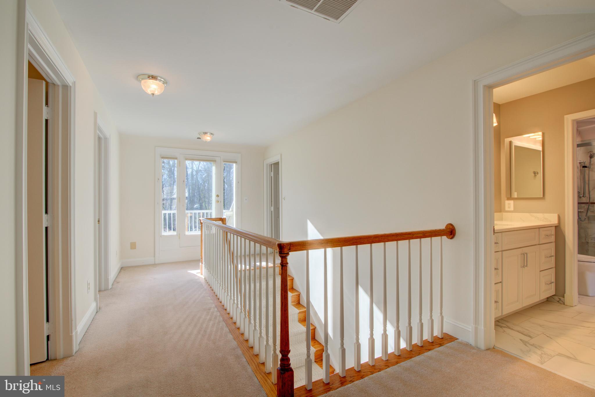 HALLOWING POINT RIVER ESTATES - Residential