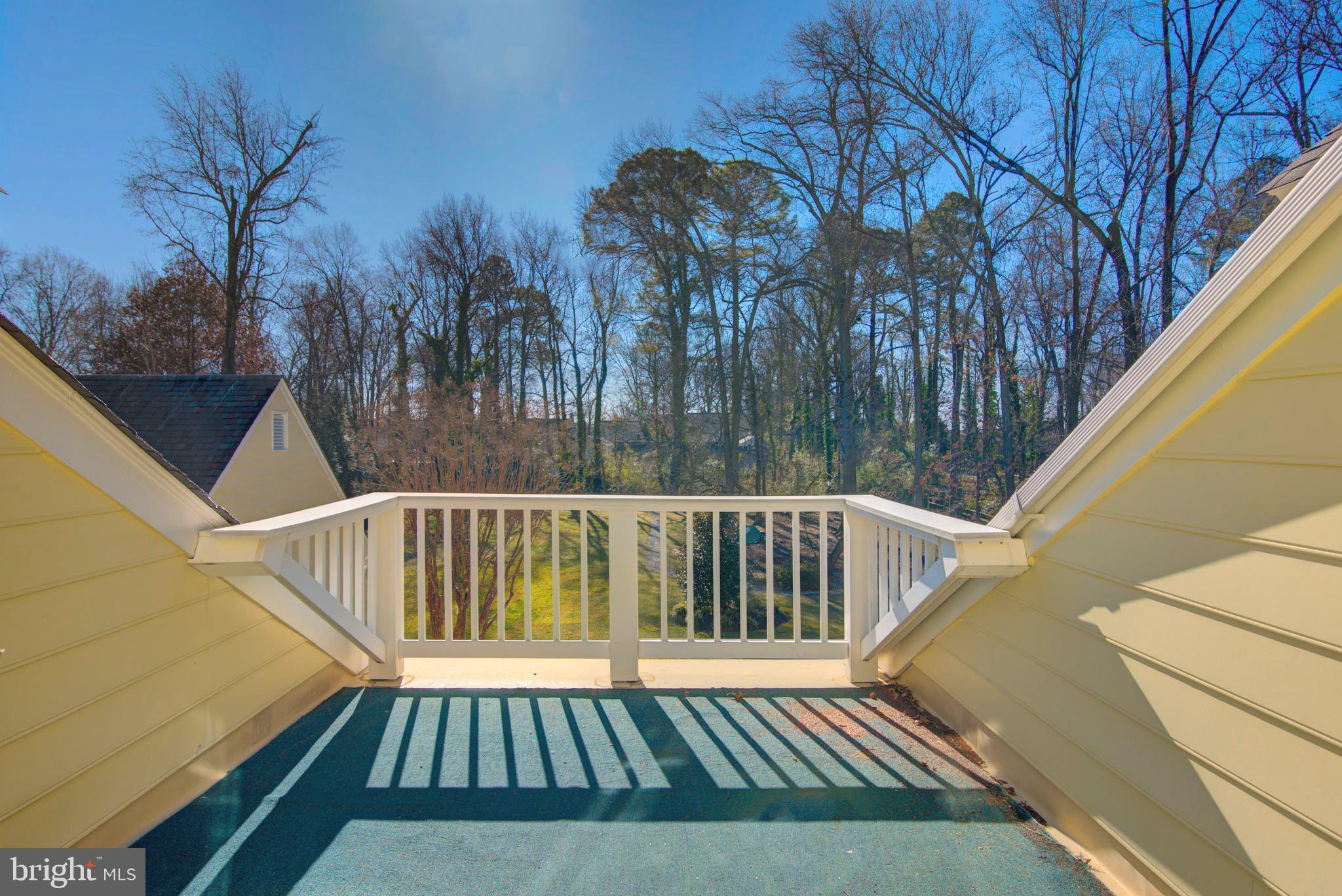 HALLOWING POINT RIVER ESTATES - Residential