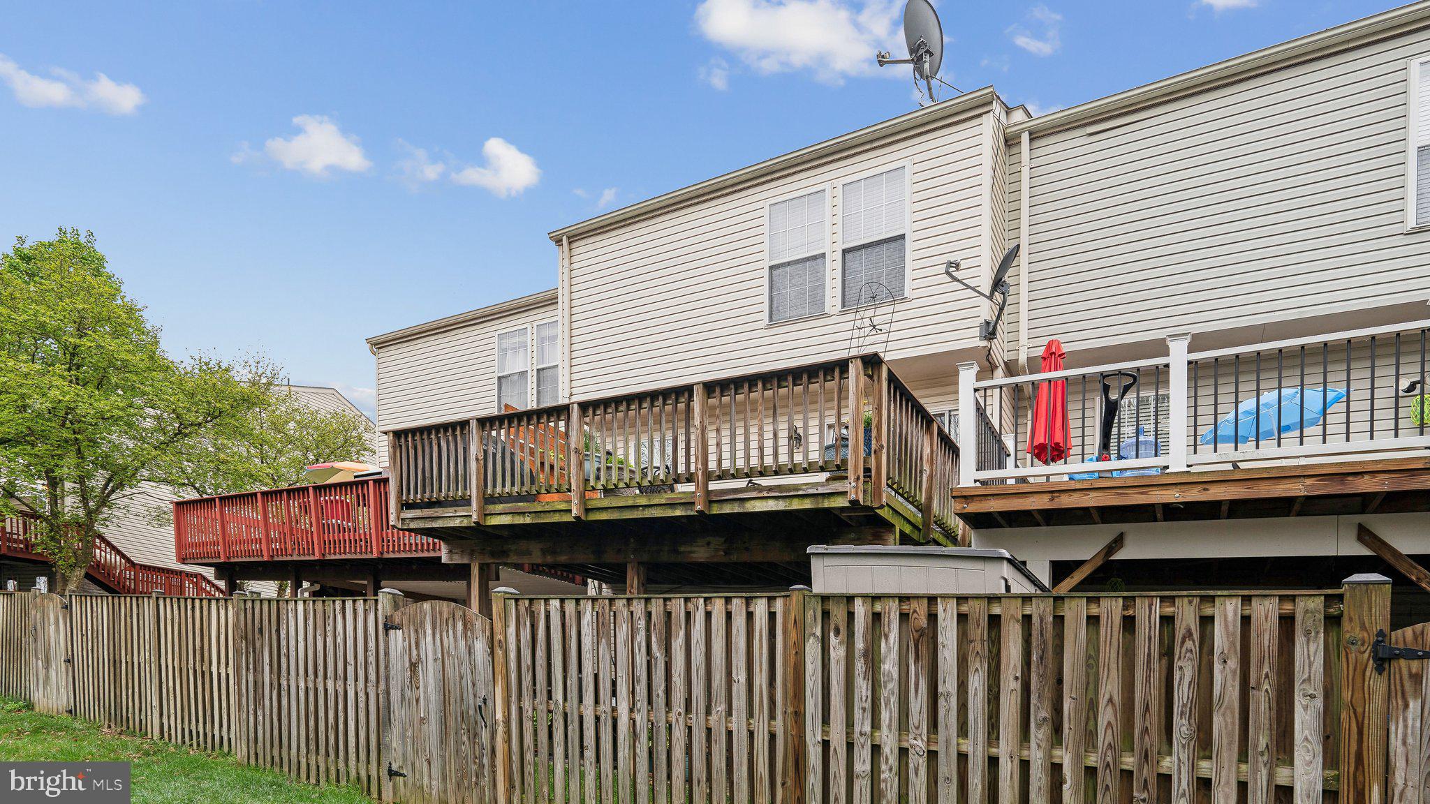 FOXBOROUGH - Residential