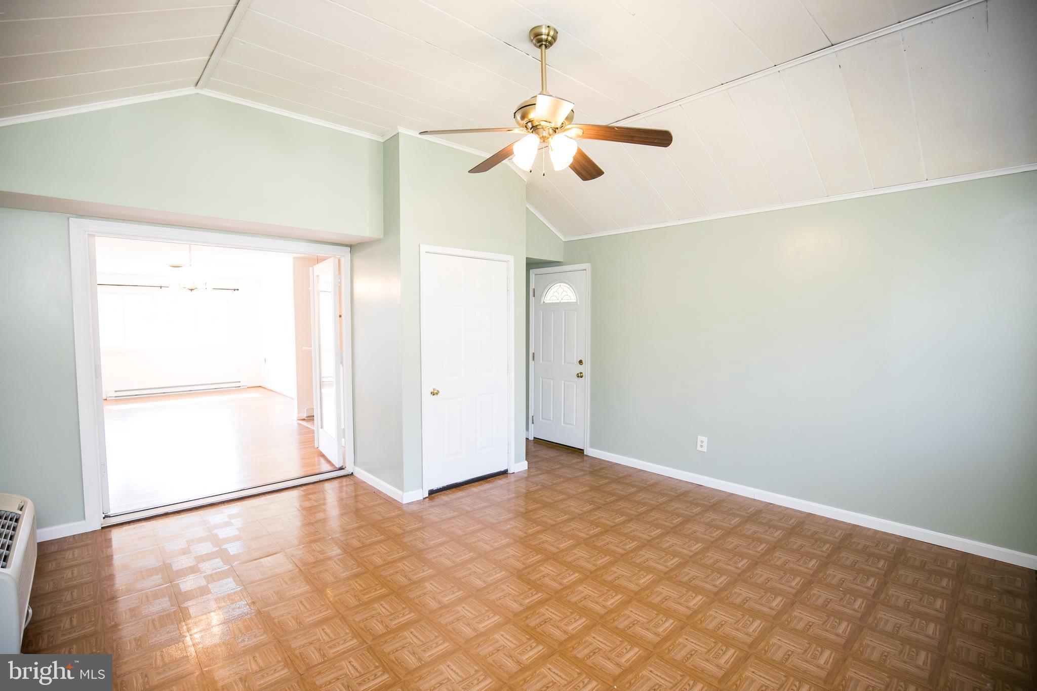 WEST RIVERDALE - Residential