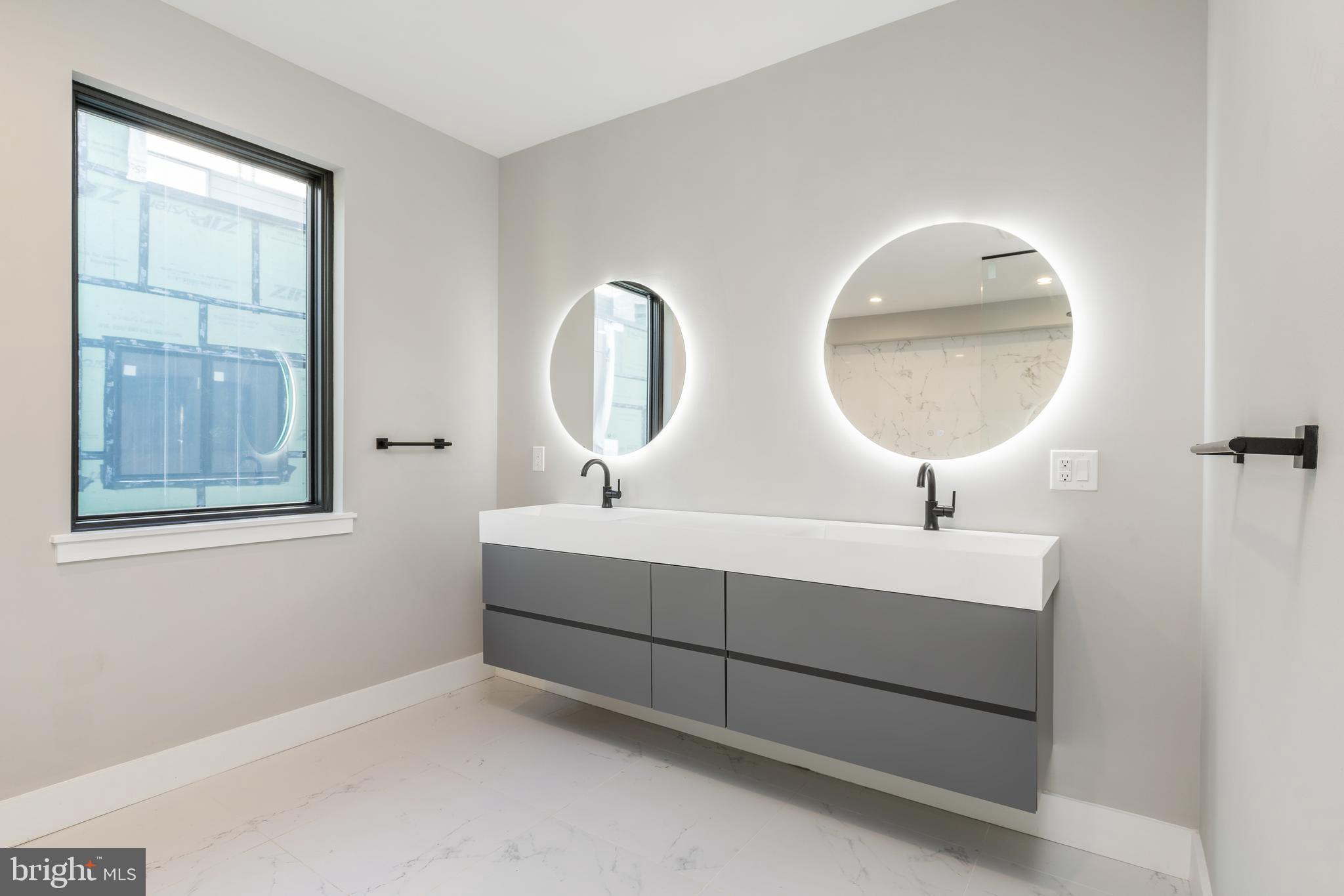 GRADUATE HOSPITAL - Residential