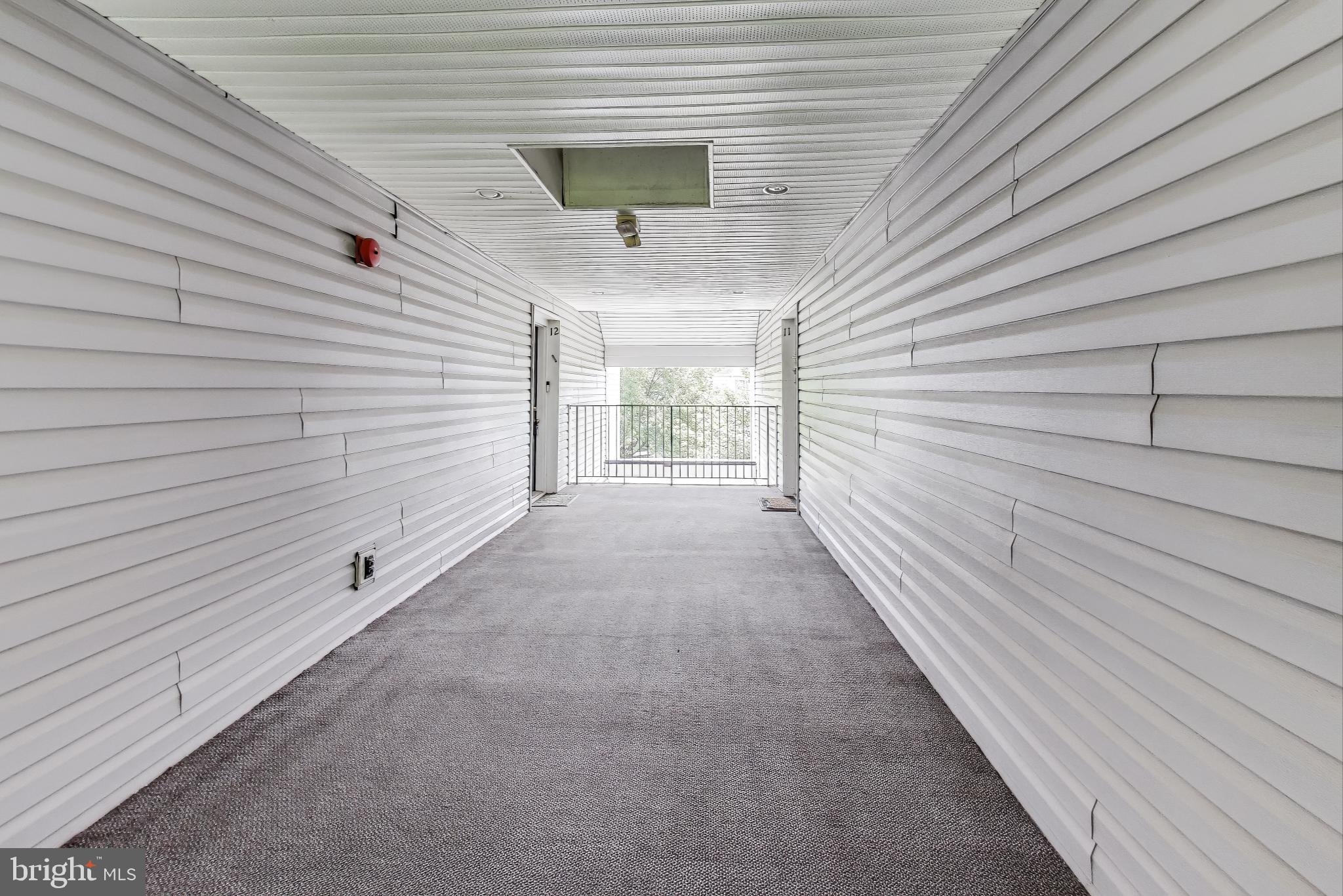 DECOVERLY - Residential Lease