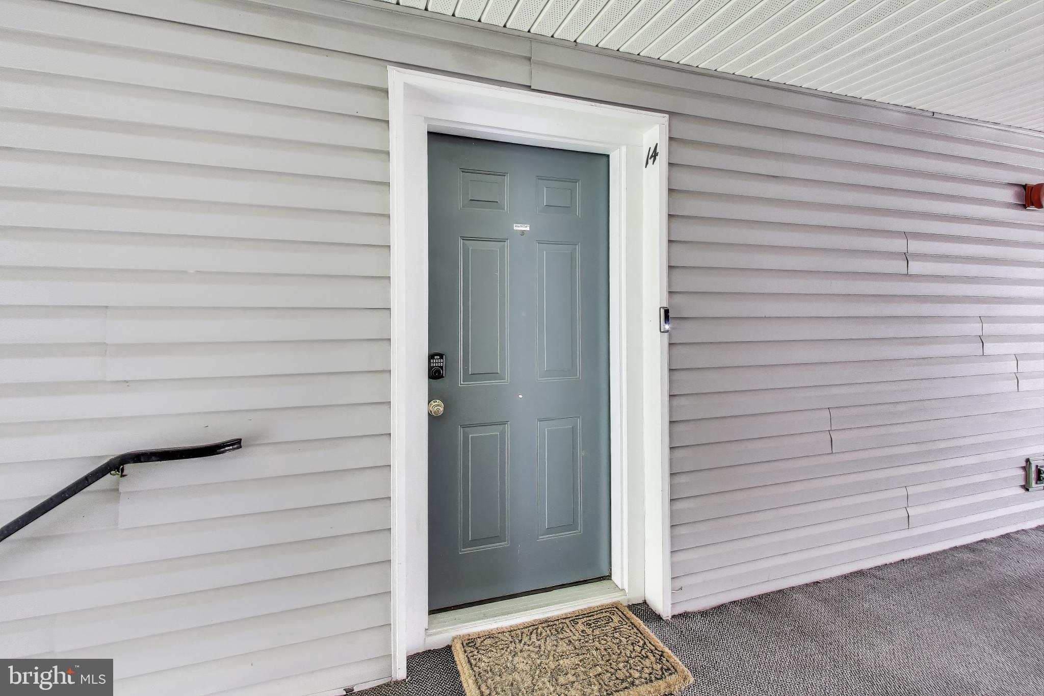 DECOVERLY - Residential Lease