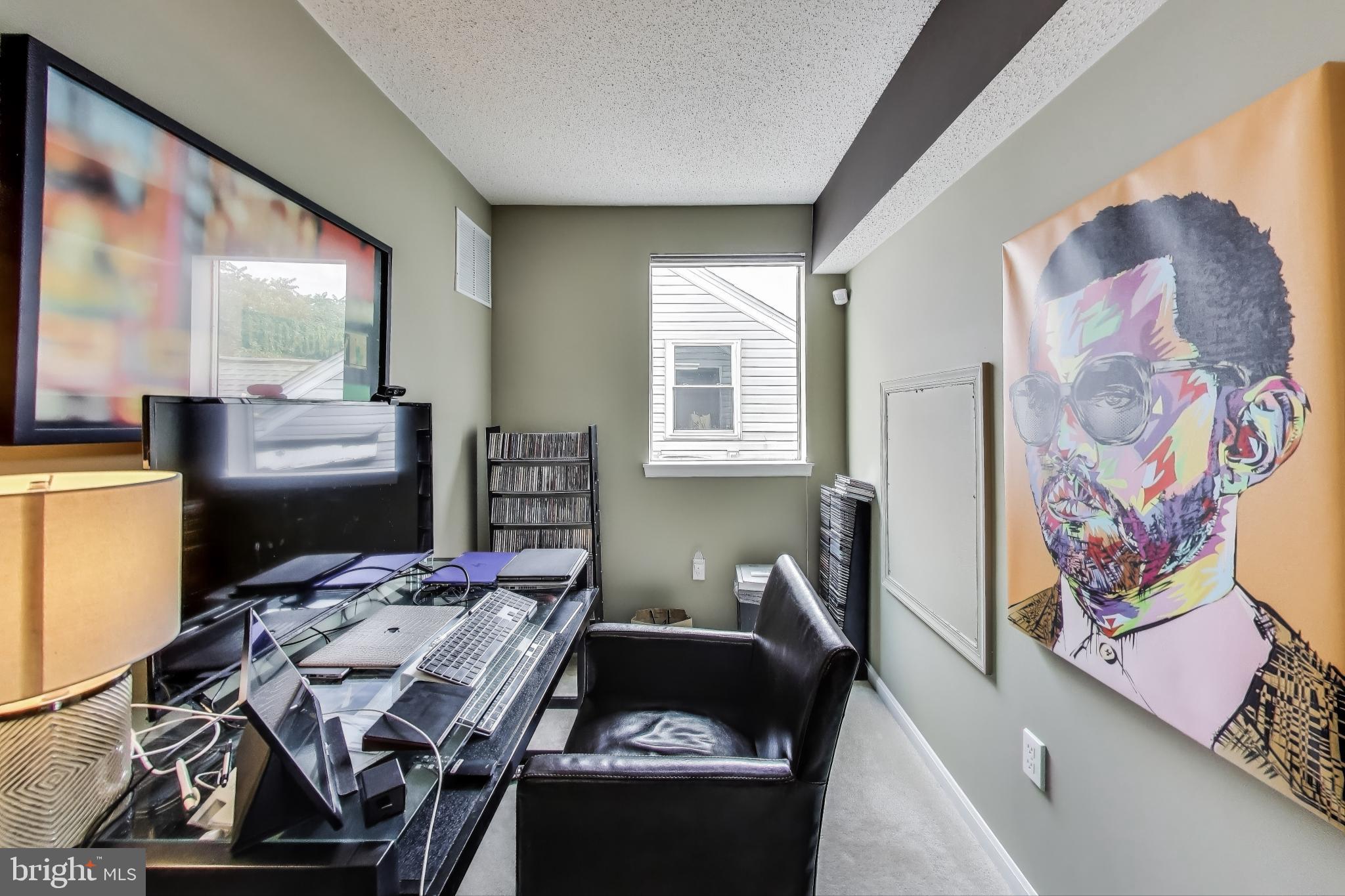 DECOVERLY - Residential Lease