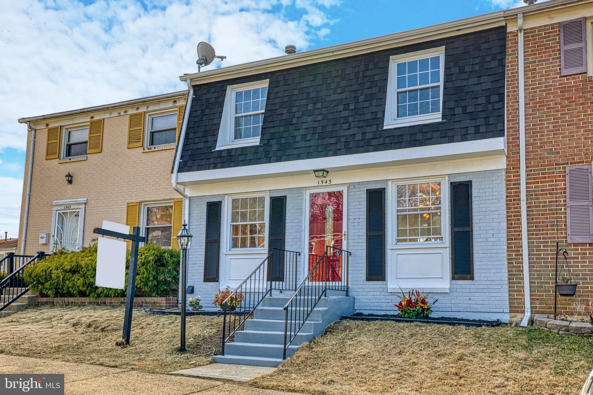 PINEWOOD HILL - Residential