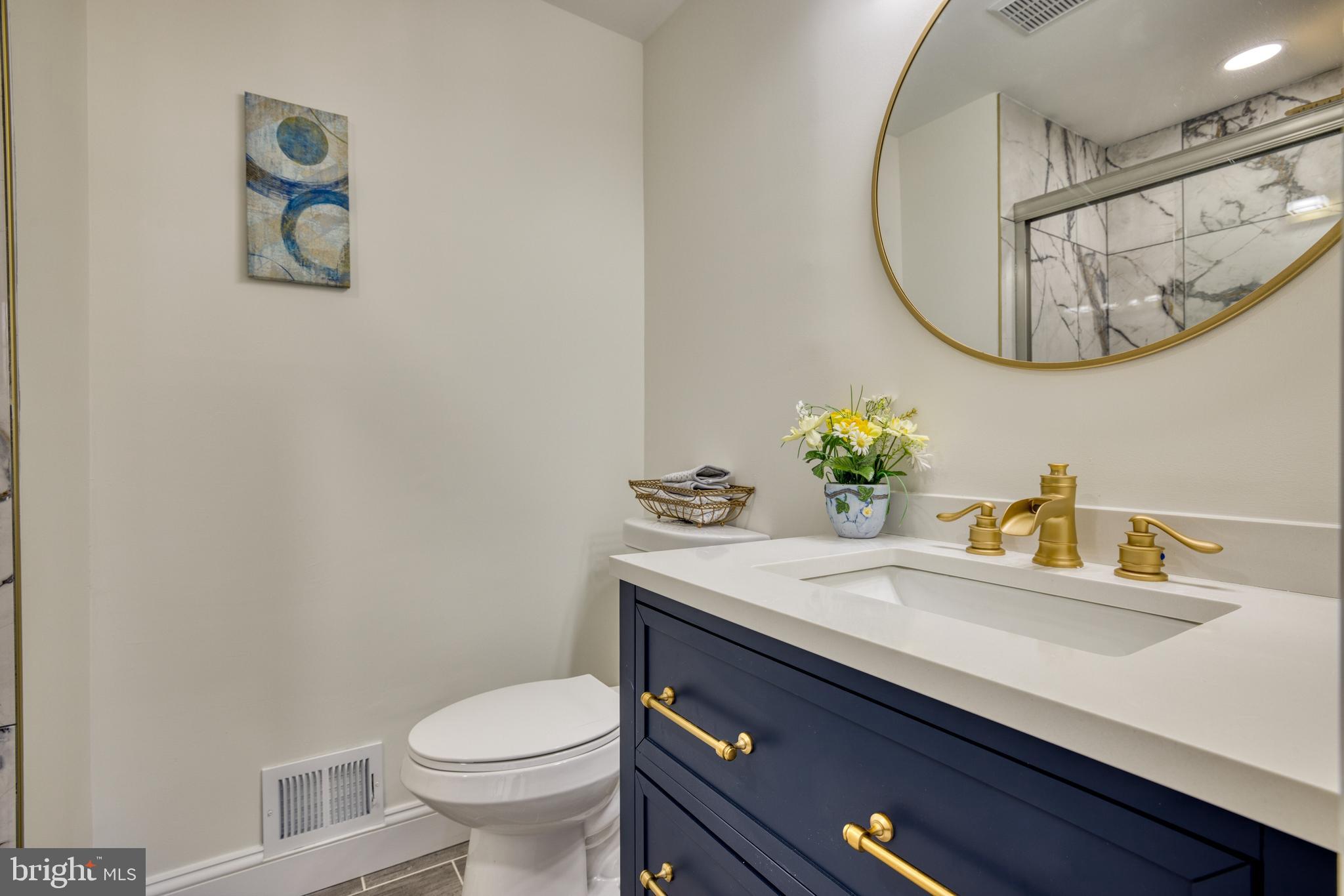 PINEWOOD HILL - Residential