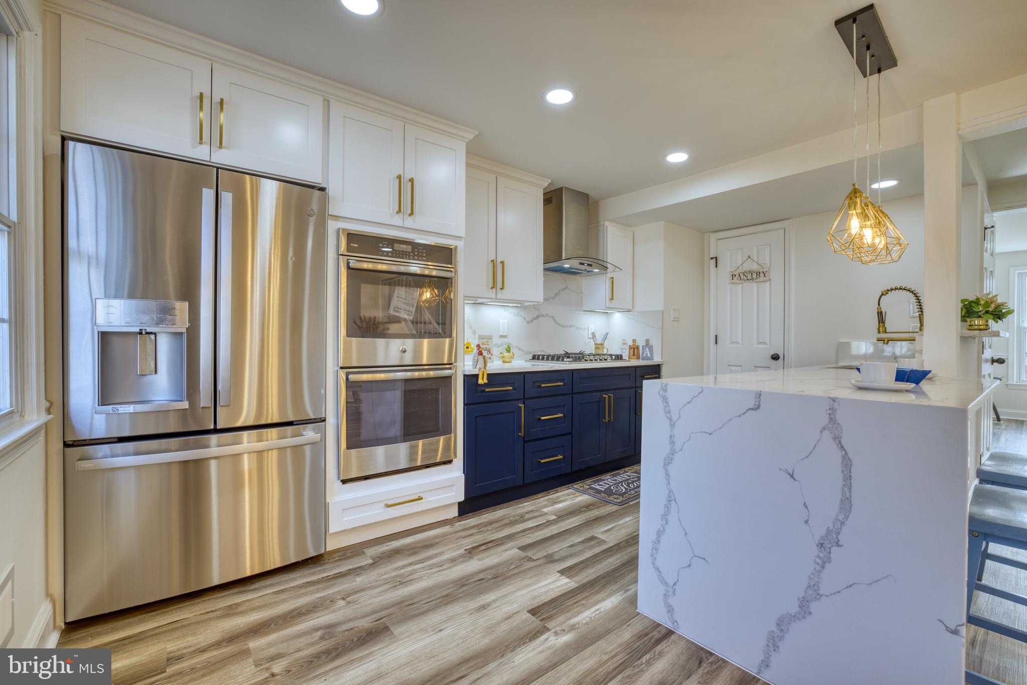 PINEWOOD HILL - Residential