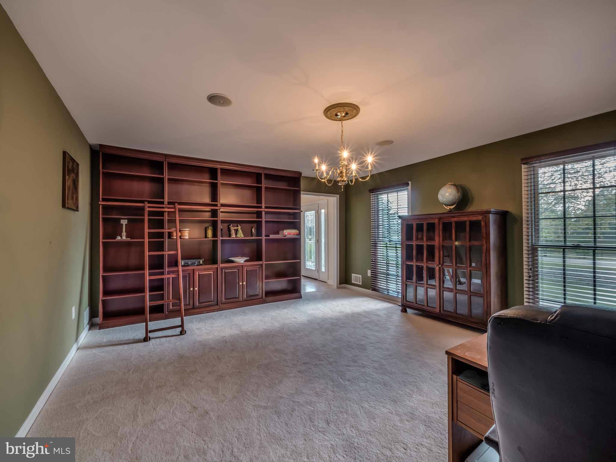 HUTCHINS CHOICE - Residential