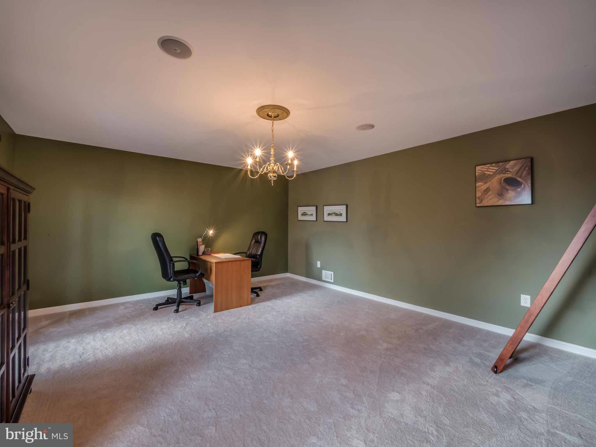 HUTCHINS CHOICE - Residential